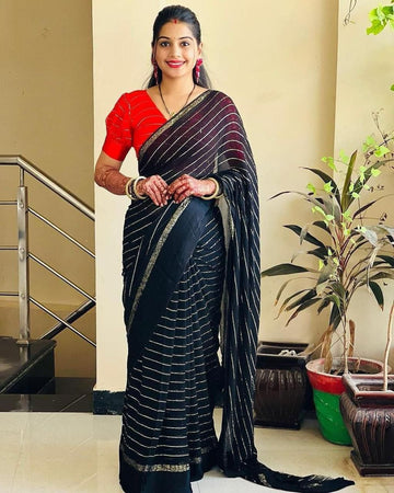 Viscose Georgette Saree With Contrast Running Blouse