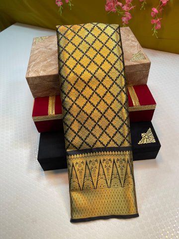 Specially Designed Black Semi Kanchipattu