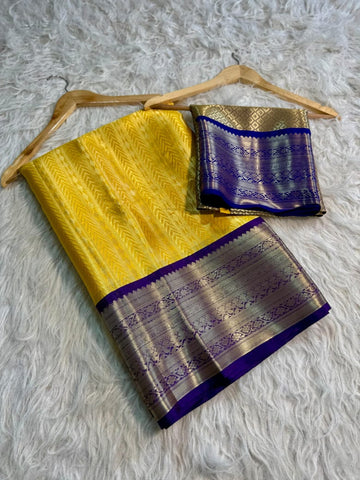 Banarasi Handloom saree with Kanchi border