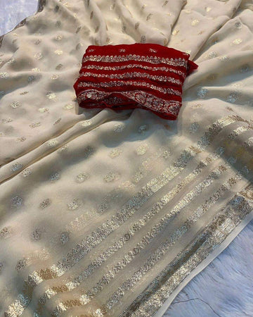Viscose Georgette Saree With Contrast Running Blouse