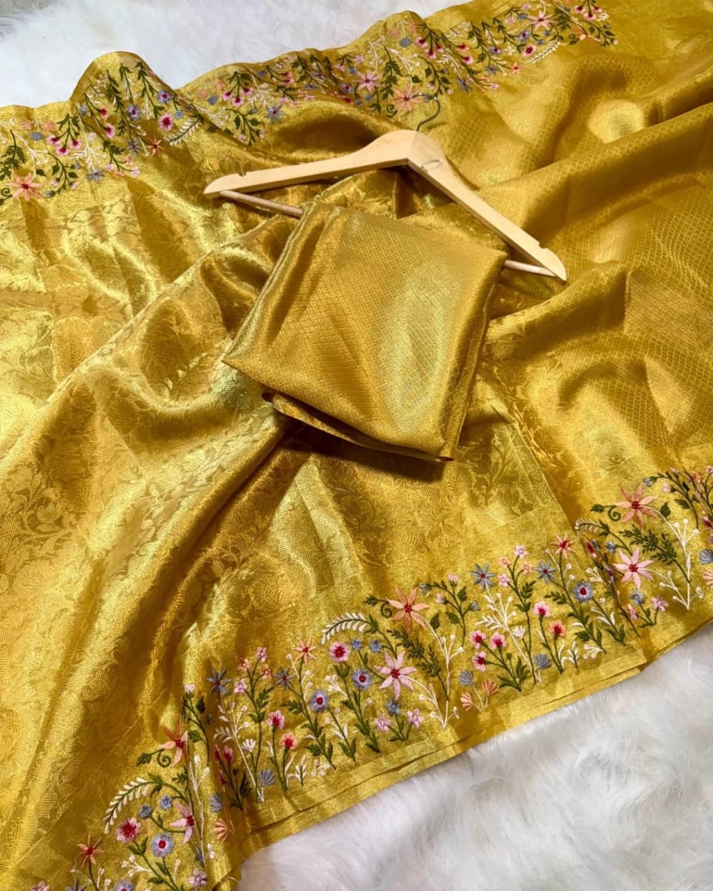 Soft Banarasi Tissue Silk Saree
