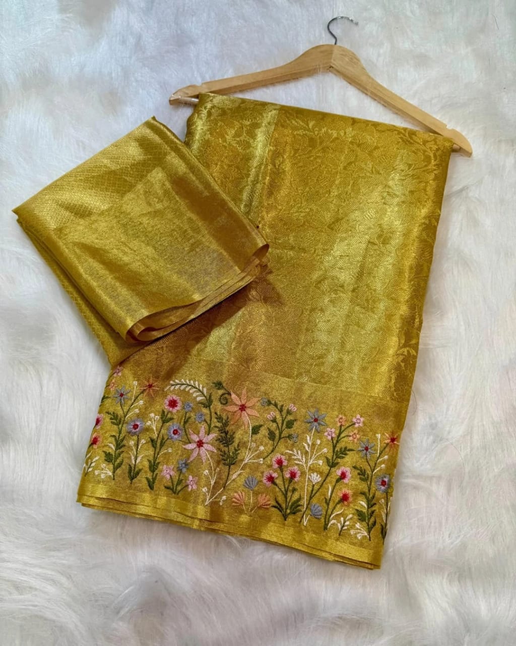 Soft Banarasi Tissue Silk Saree