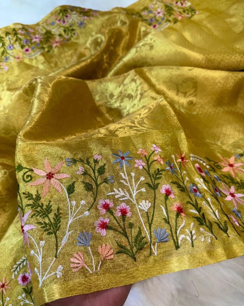 Soft Banarasi Tissue Silk Saree