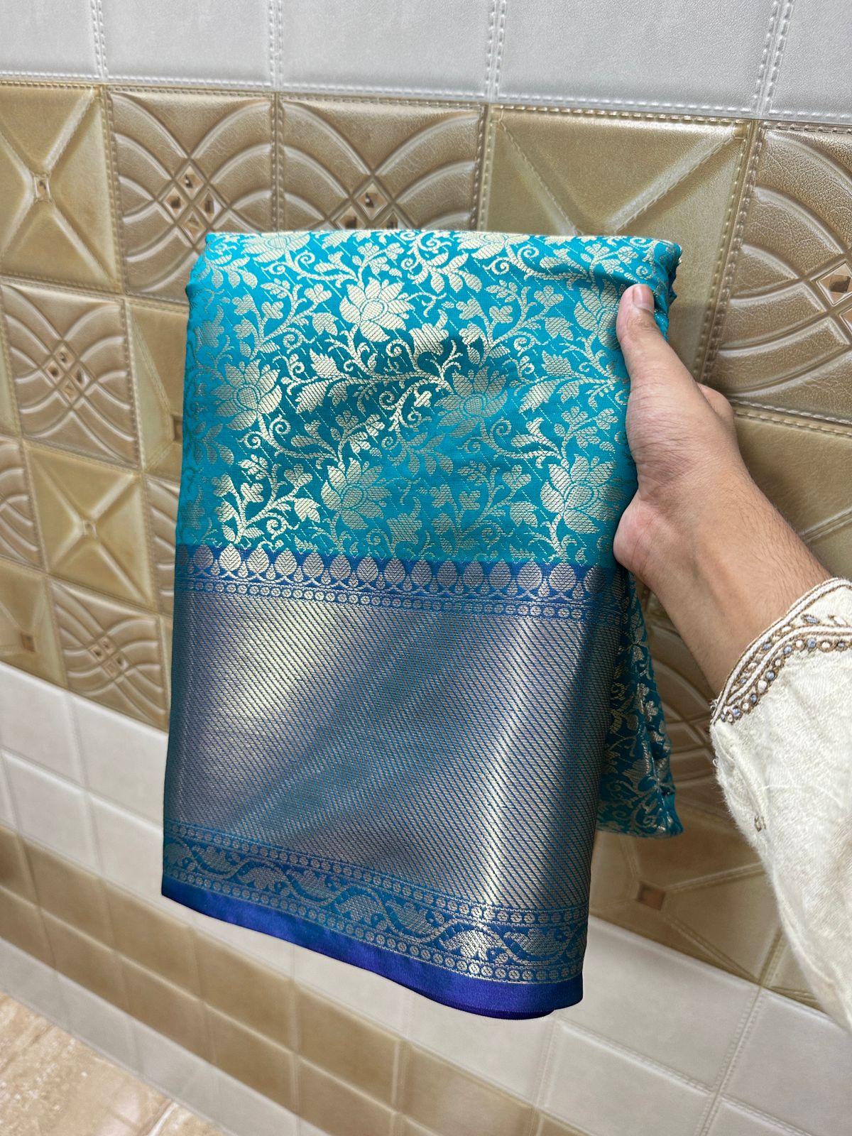 Soft Banarasi Tissue Silk Saree