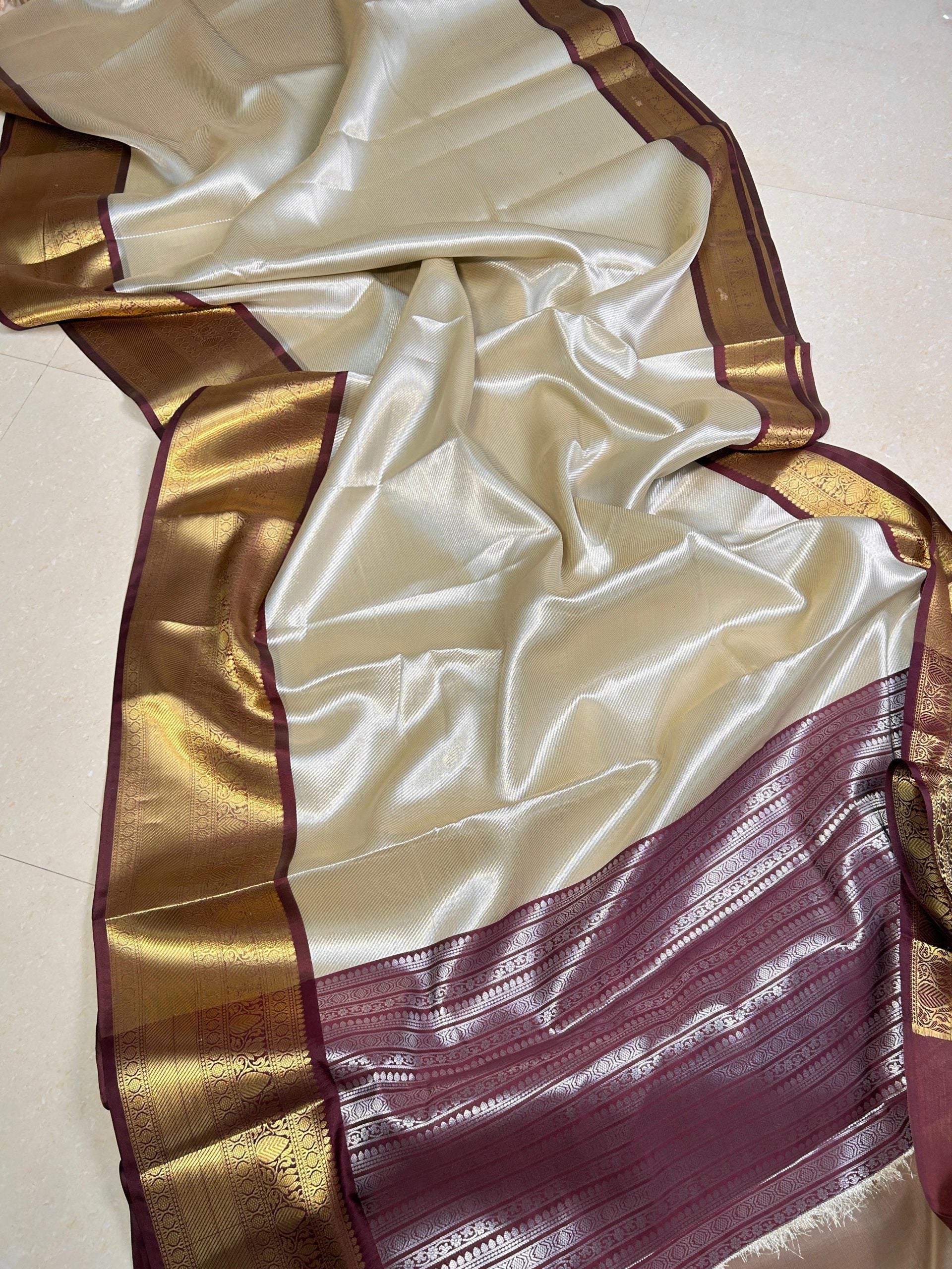 Banarasi Kanjivaram Tissue Soft Light Weight Saree 

Premium Quality