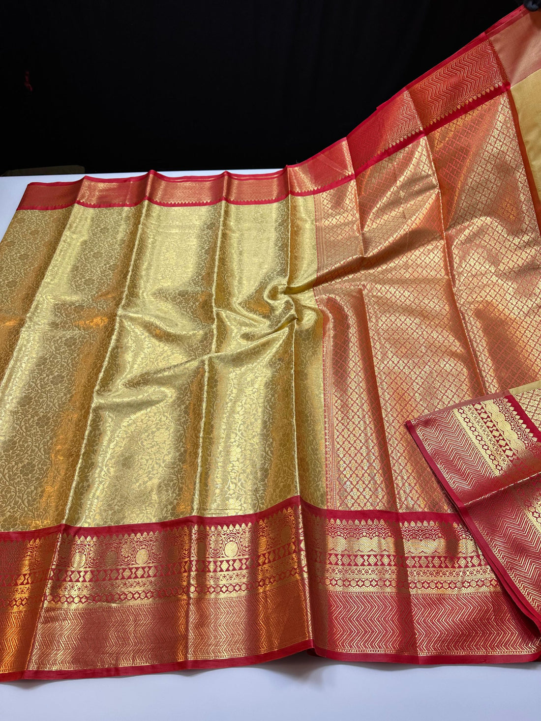 Semi Kanchipattu Sarees