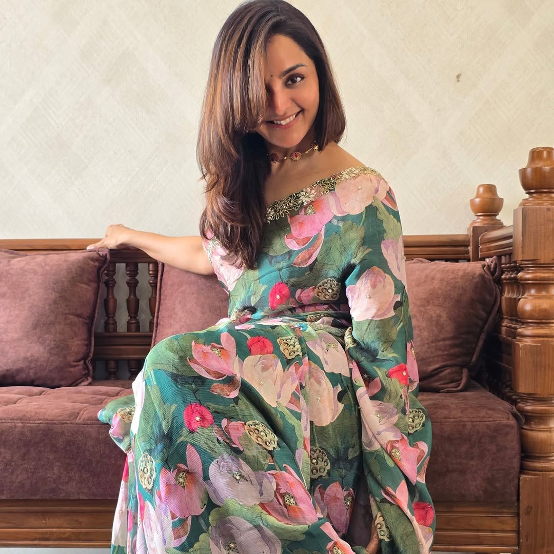 Premium Chinnon Saree with Fully Stitched Handwork Blouse