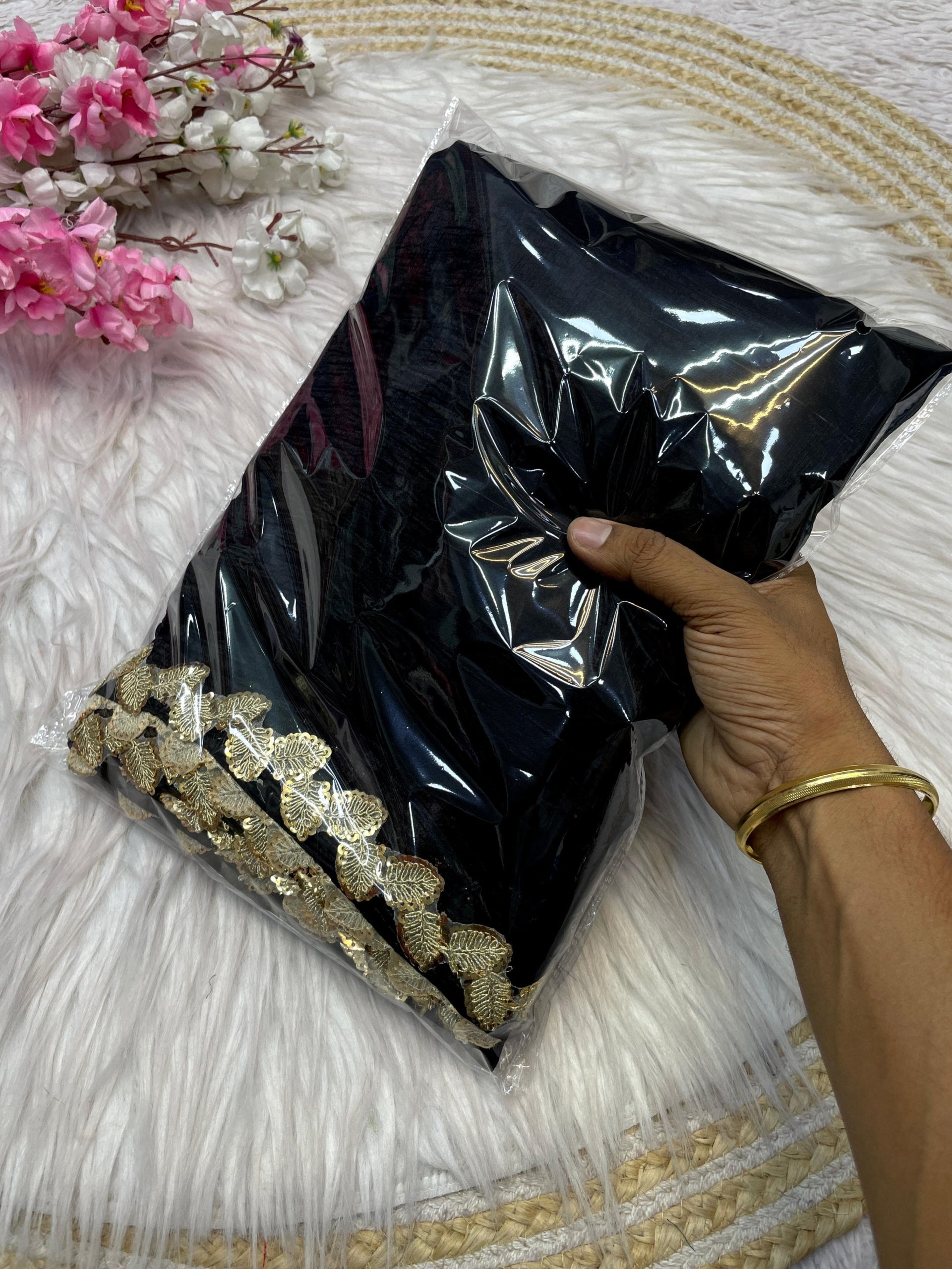 Trendy Crunchy Silk Saree