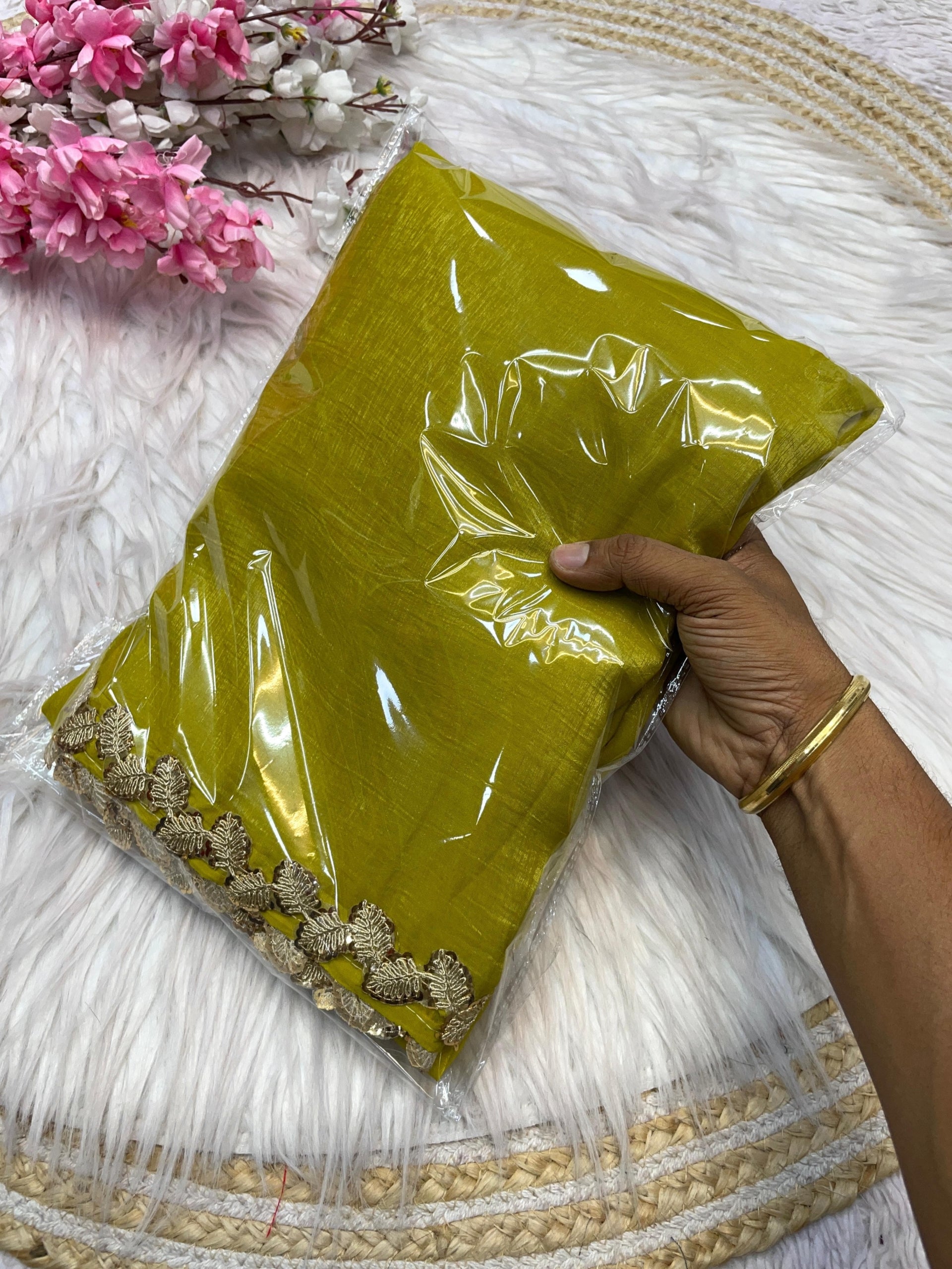 Trendy Crunchy Silk Saree
