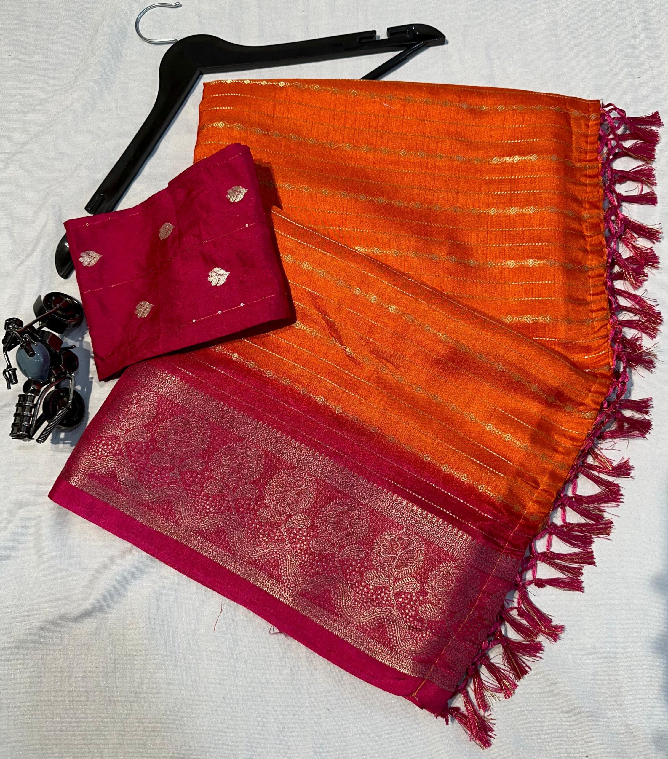 Dola Silk with Jaquerd Border