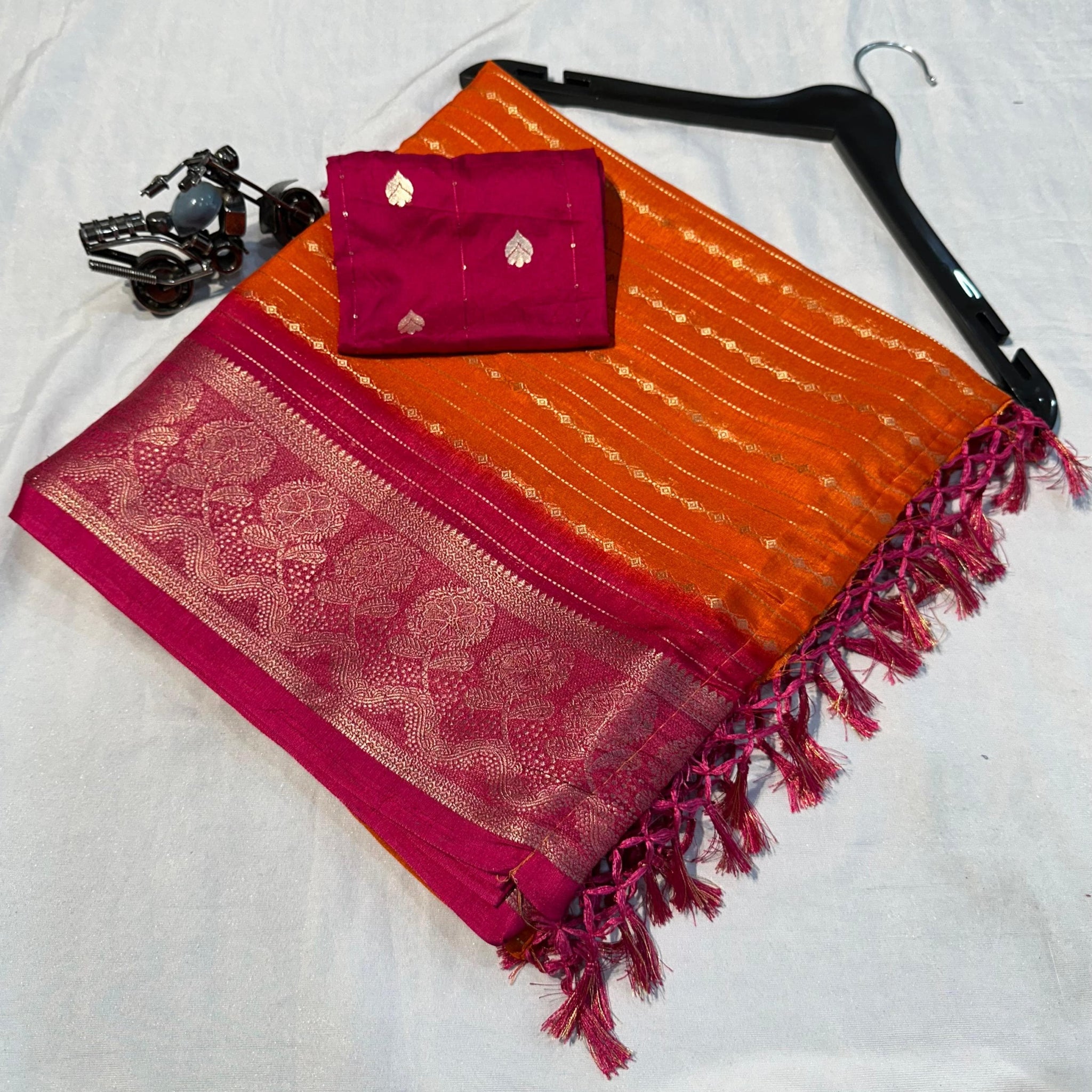 Dola Silk with Jaquerd Border