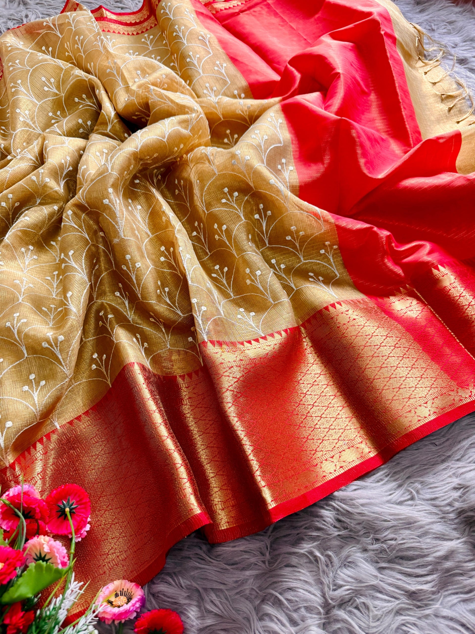 Grand Banarasi Tissue Silk Saree