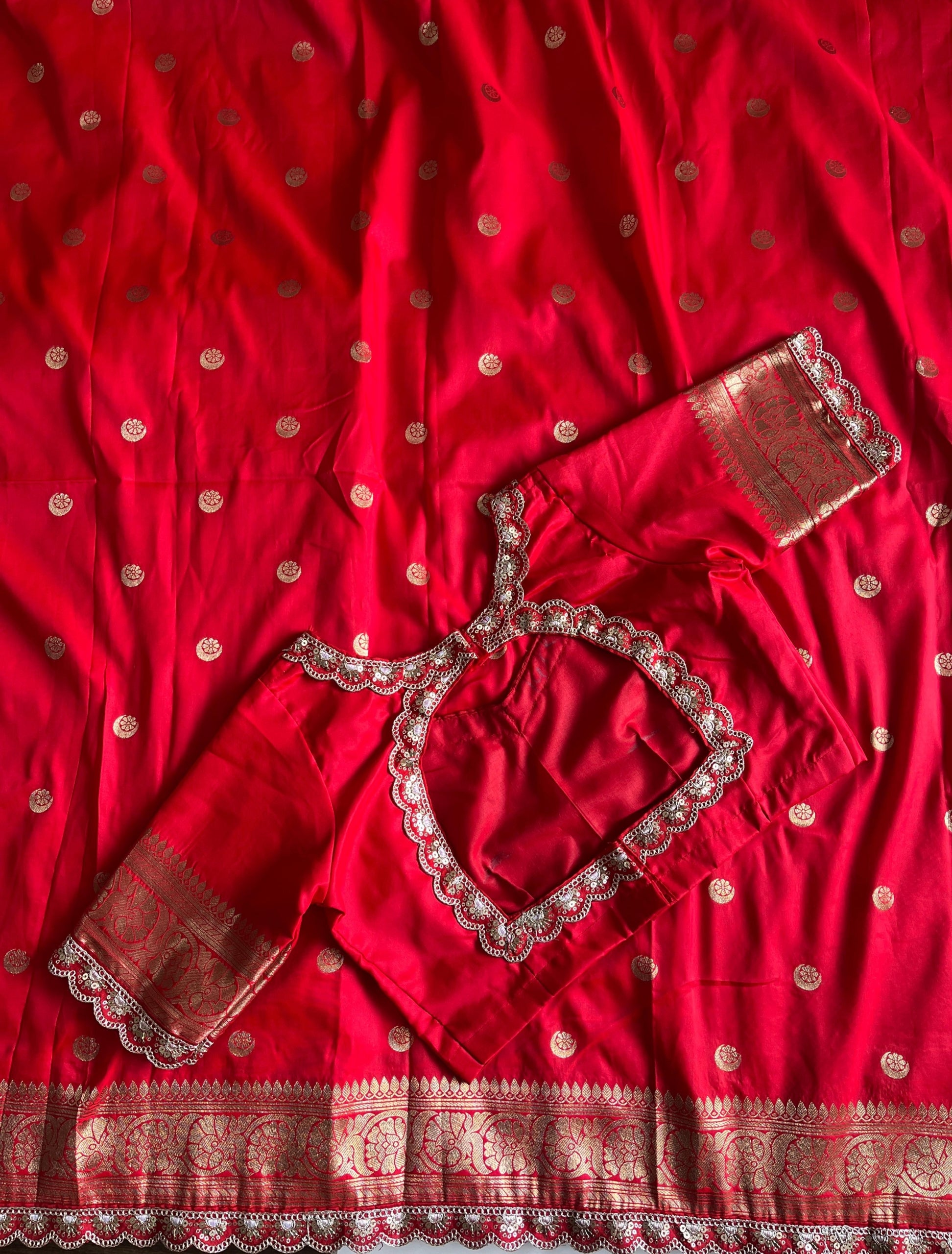 Premium Banarasi Pattu Saree with Readymade Blouse
