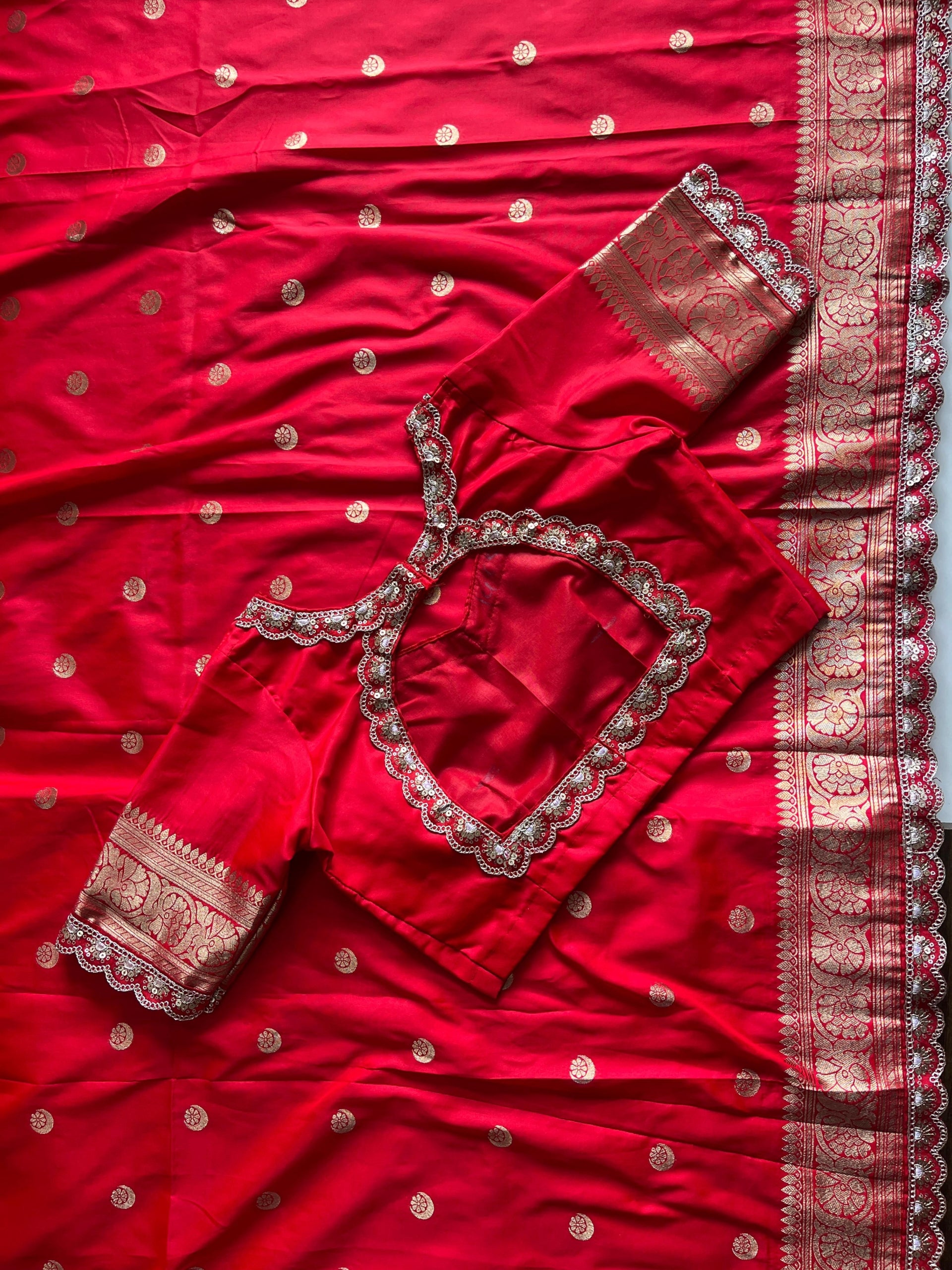 Premium Banarasi Pattu Saree with Readymade Blouse
