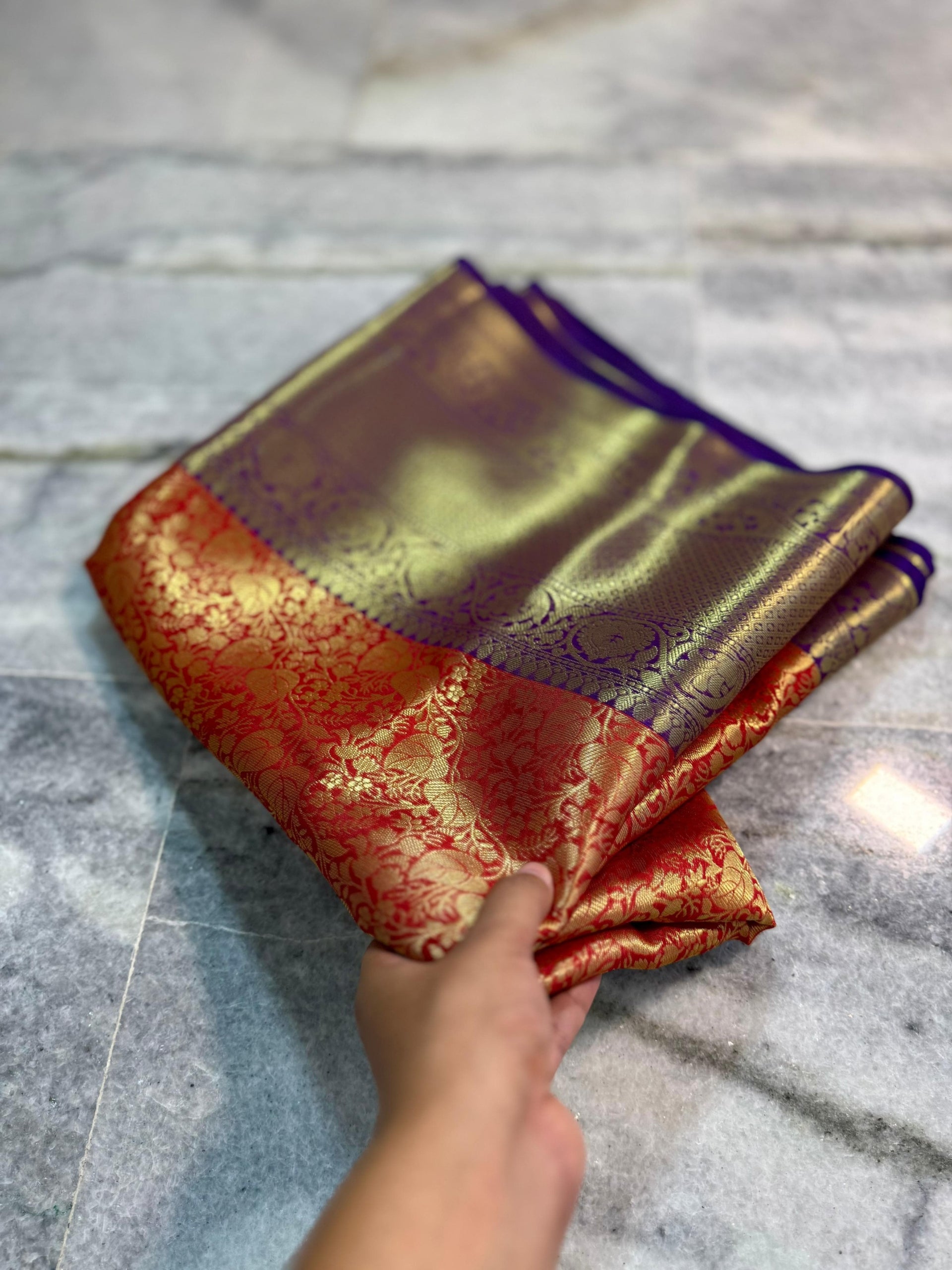 Soft Banarasi Tissue Pattu Silk Saree