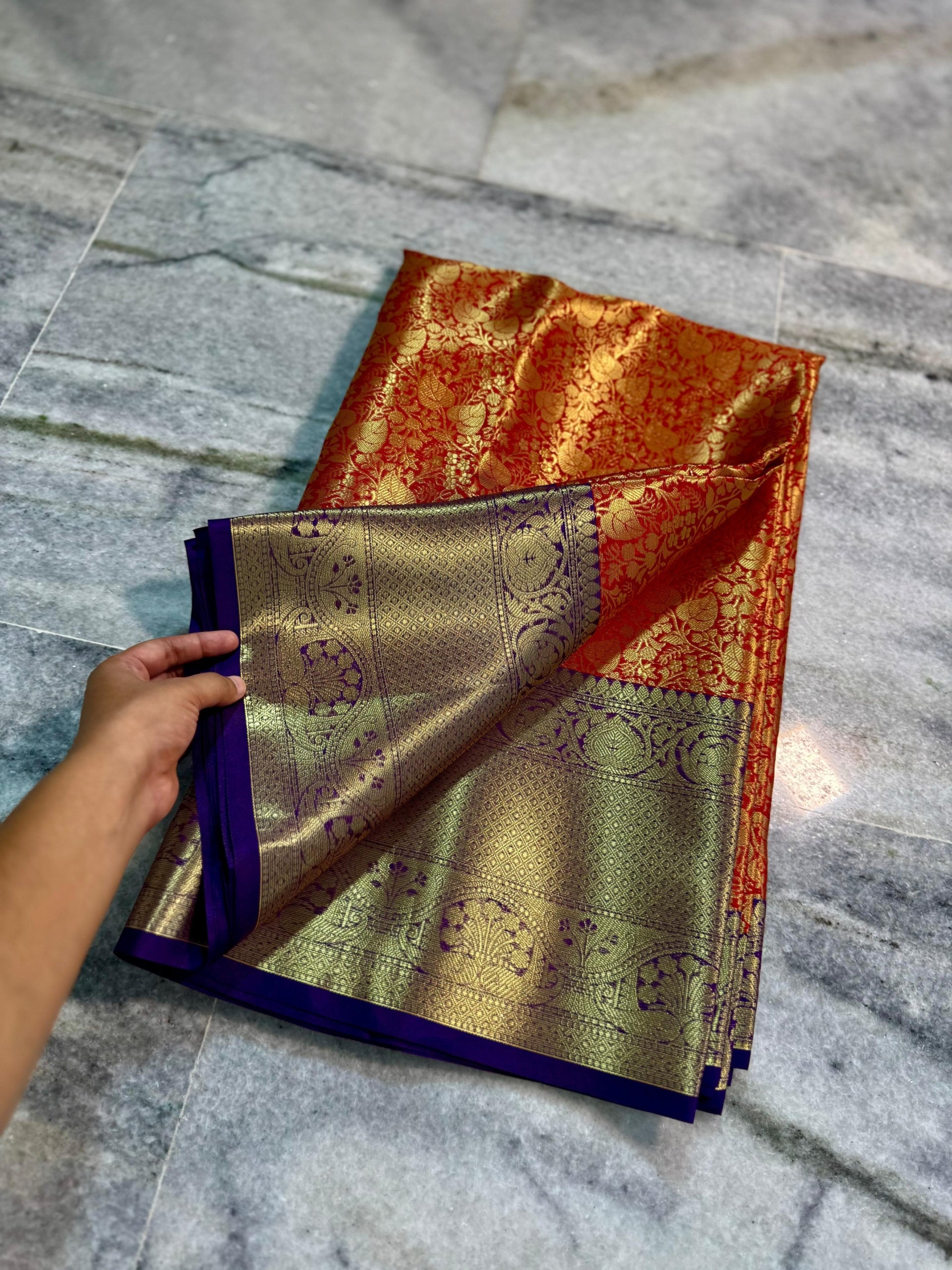 Soft Banarasi Tissue Pattu Silk Saree
