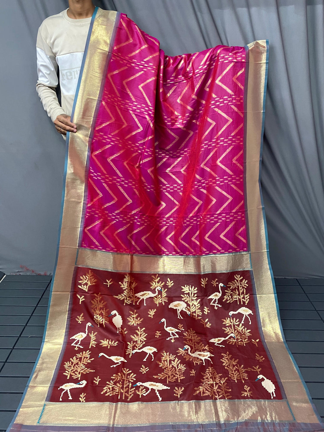 Soft Silk Saree with Viscose zig zag Design