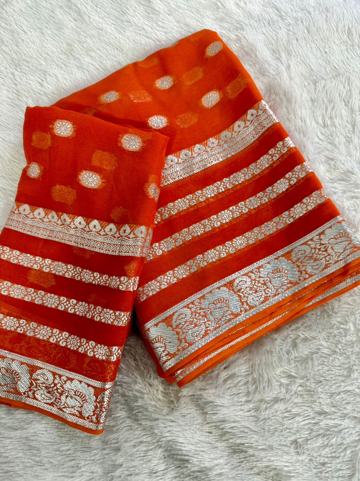 Soft Viscose Georgette Saree With Running Blouse