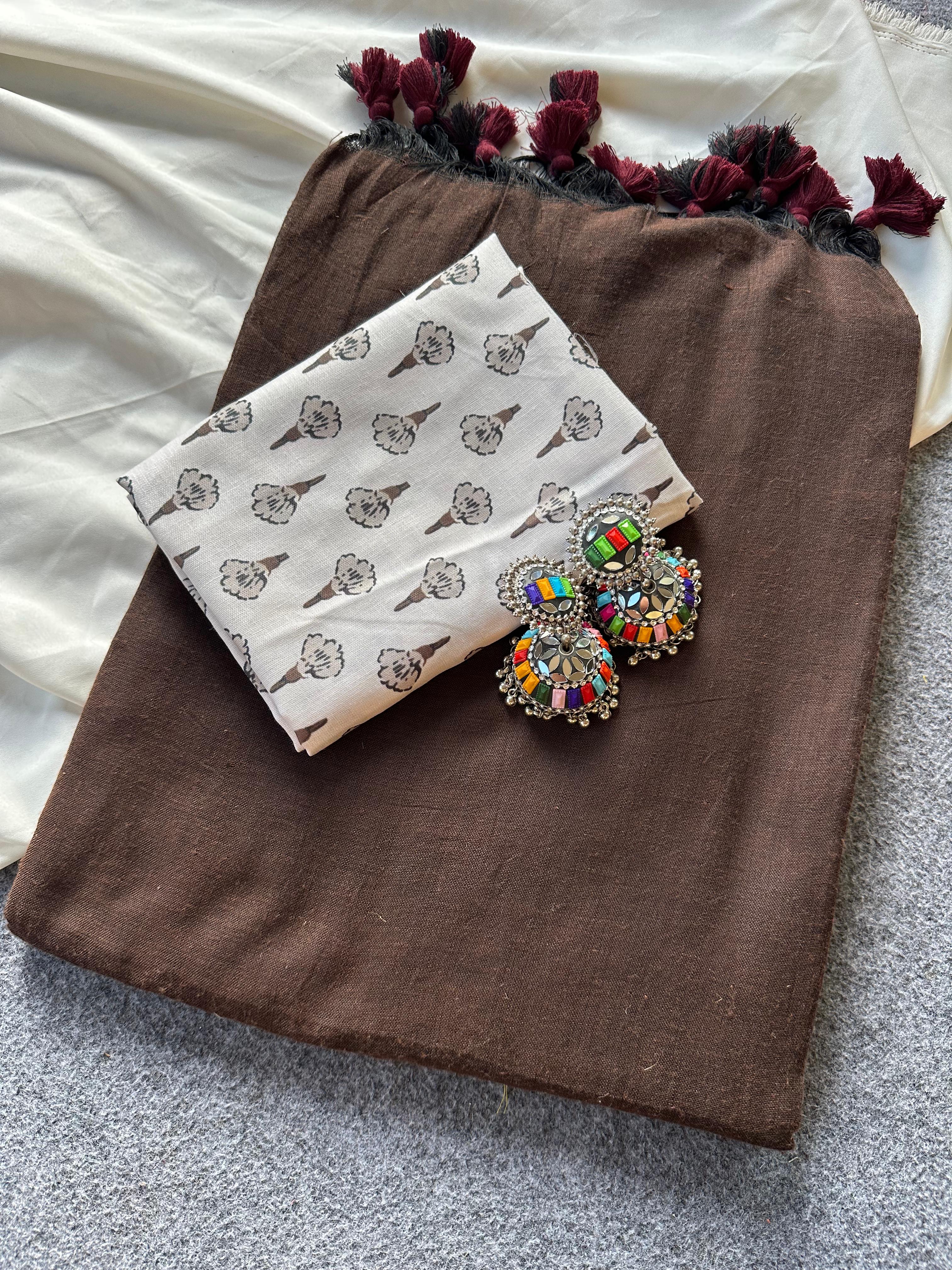 Soft Khadi Cotton Sarees with Print Blouse