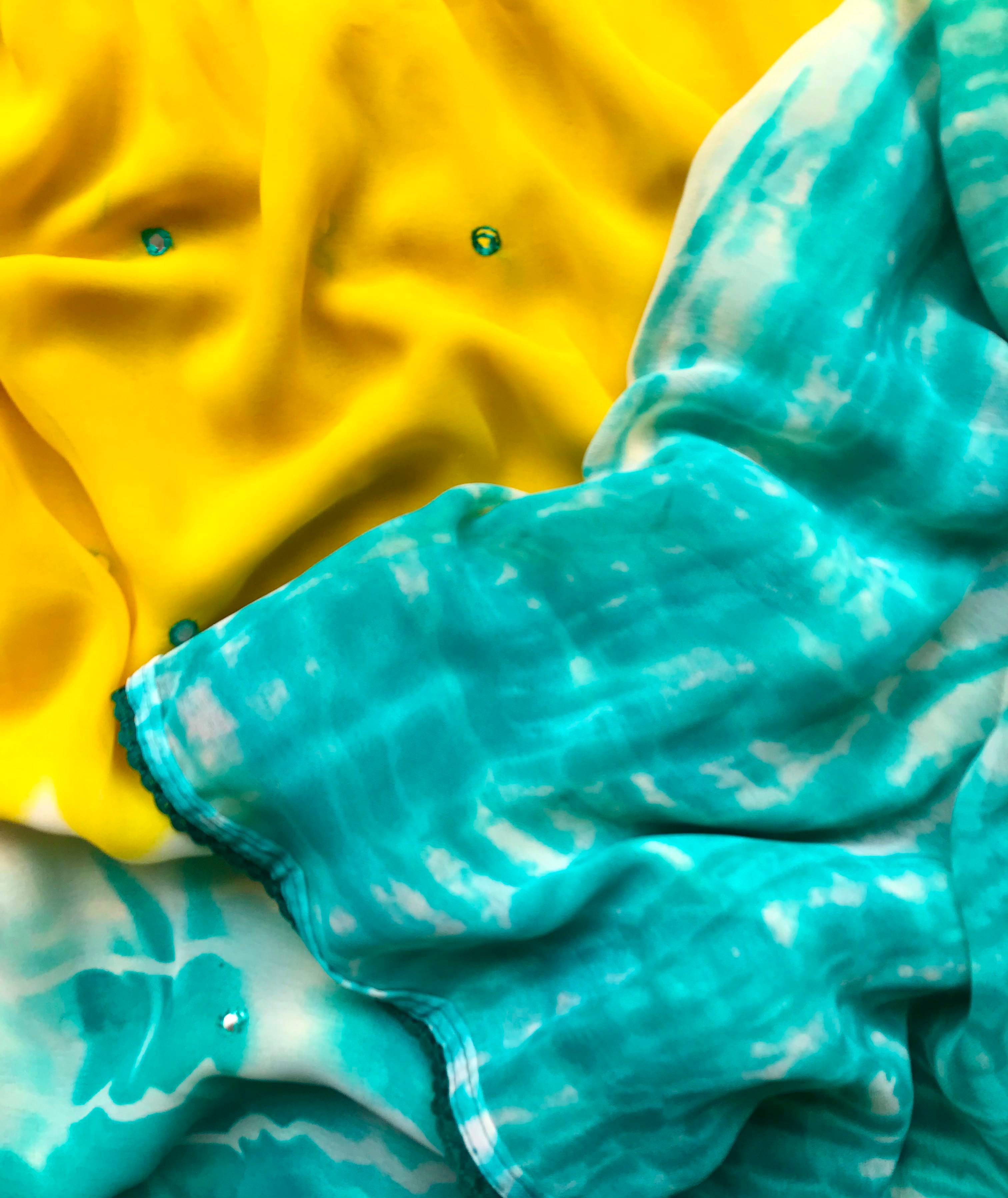 Premium Beautiful Shibori Printed Pure Georgette Saree