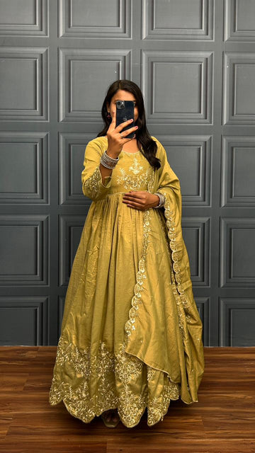 Trending Soft South Tissue Gown