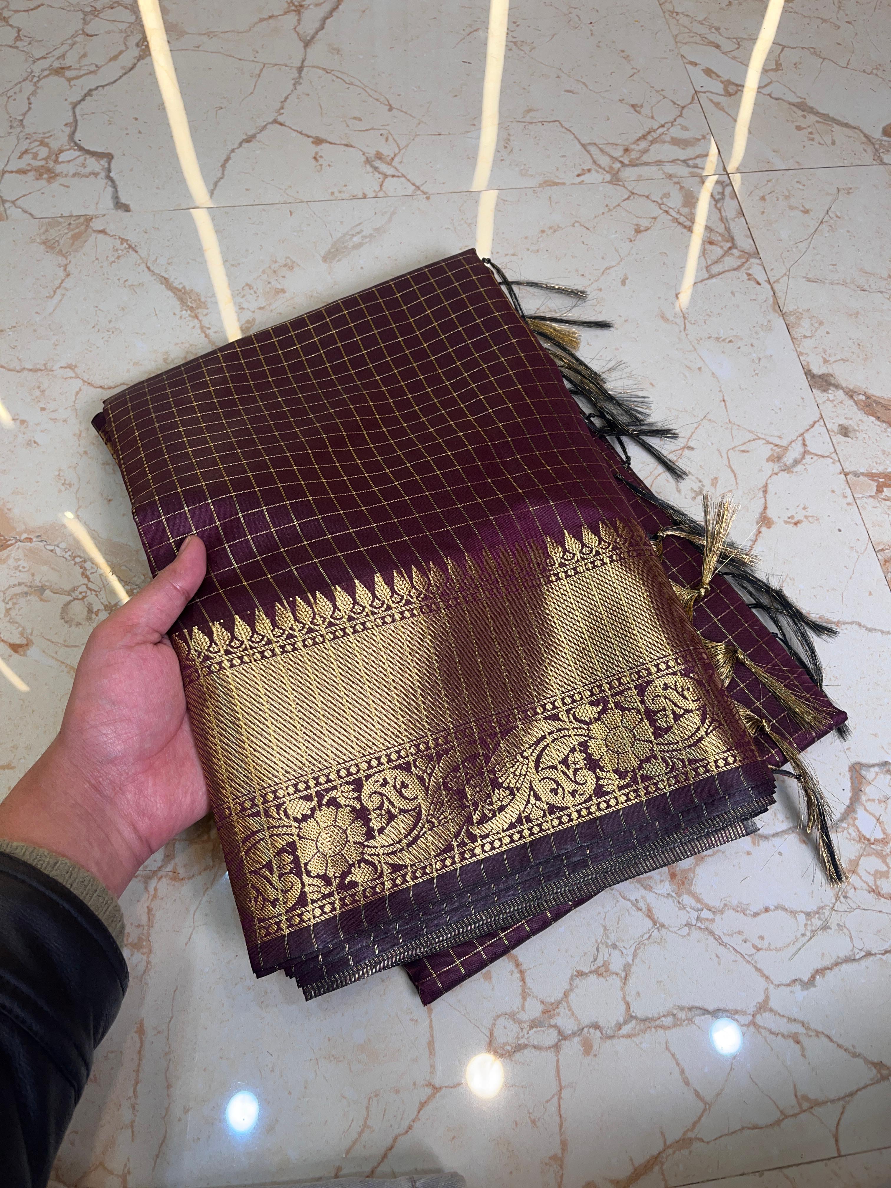 Banarasi Vintage Chex saree