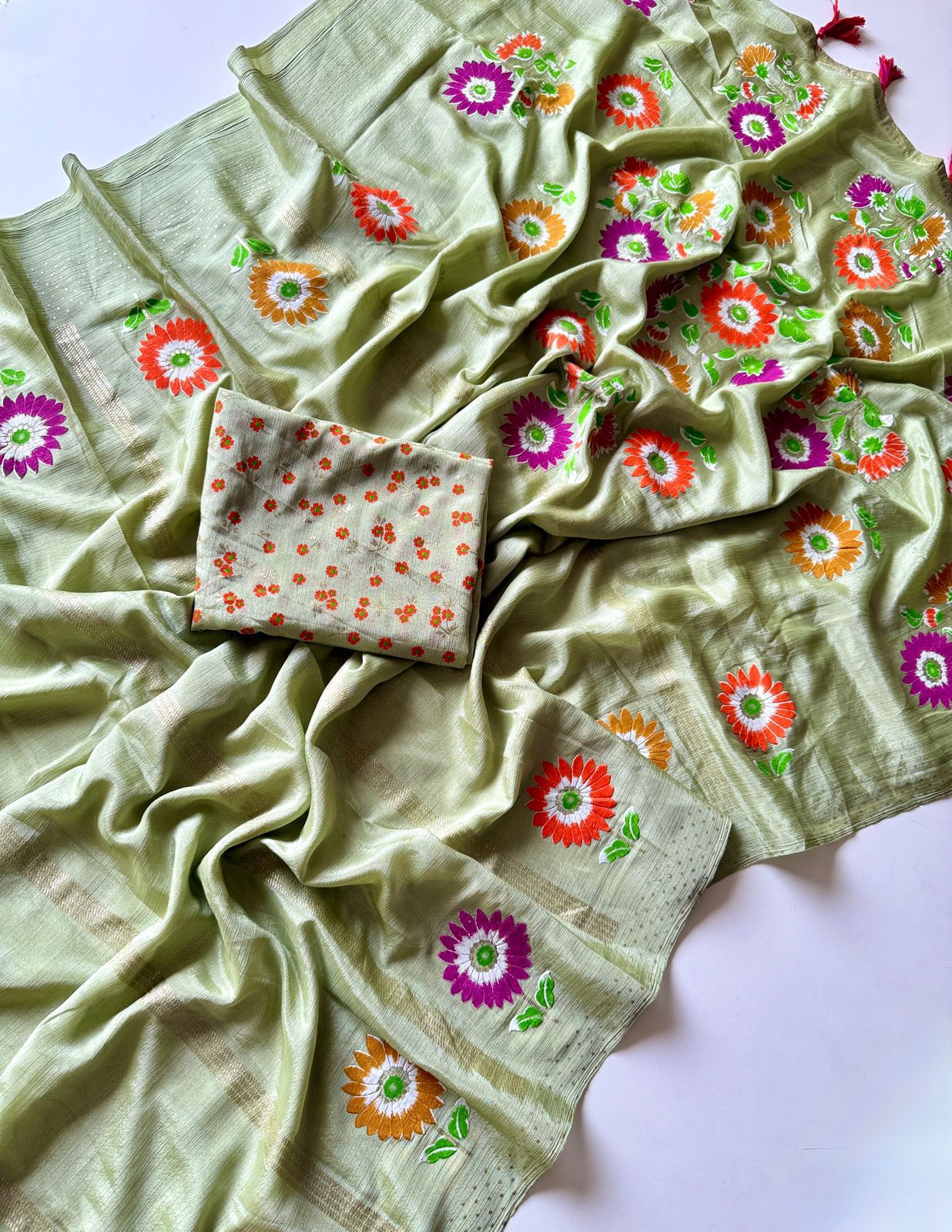 Soft Chinnon with floral Print