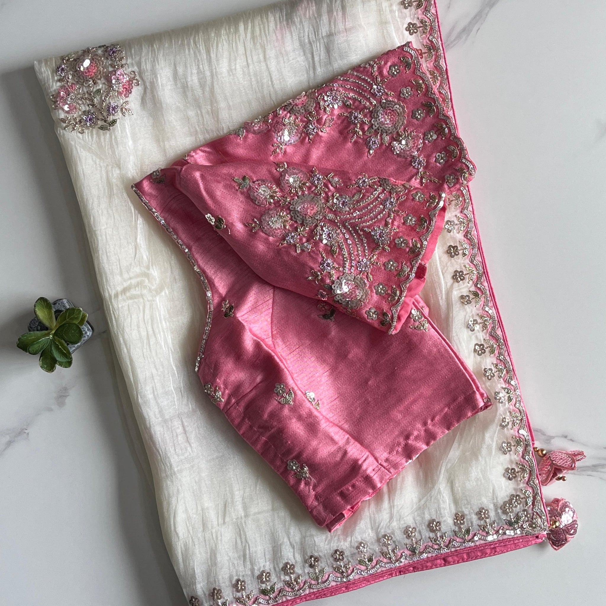 Premium Crush Saree with Stitched Blouse