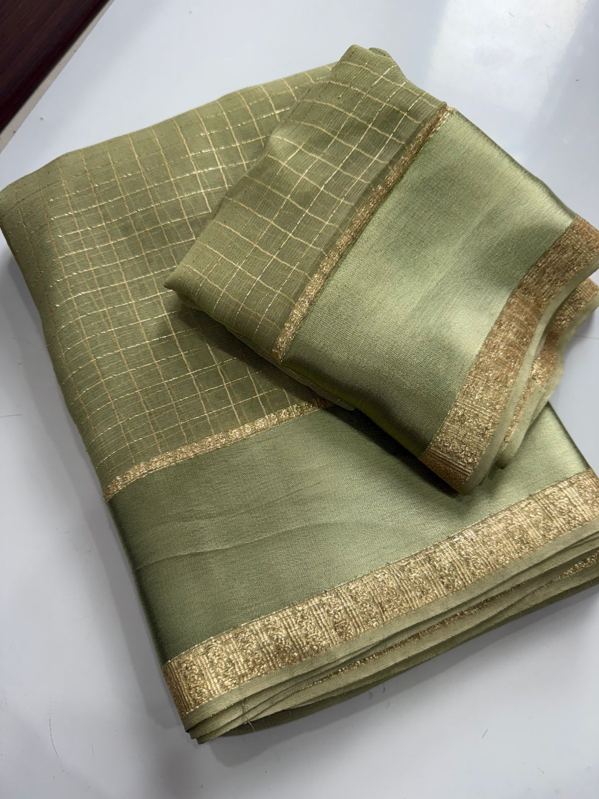 Soft Viscose Georgette Sarees with Running Blouse