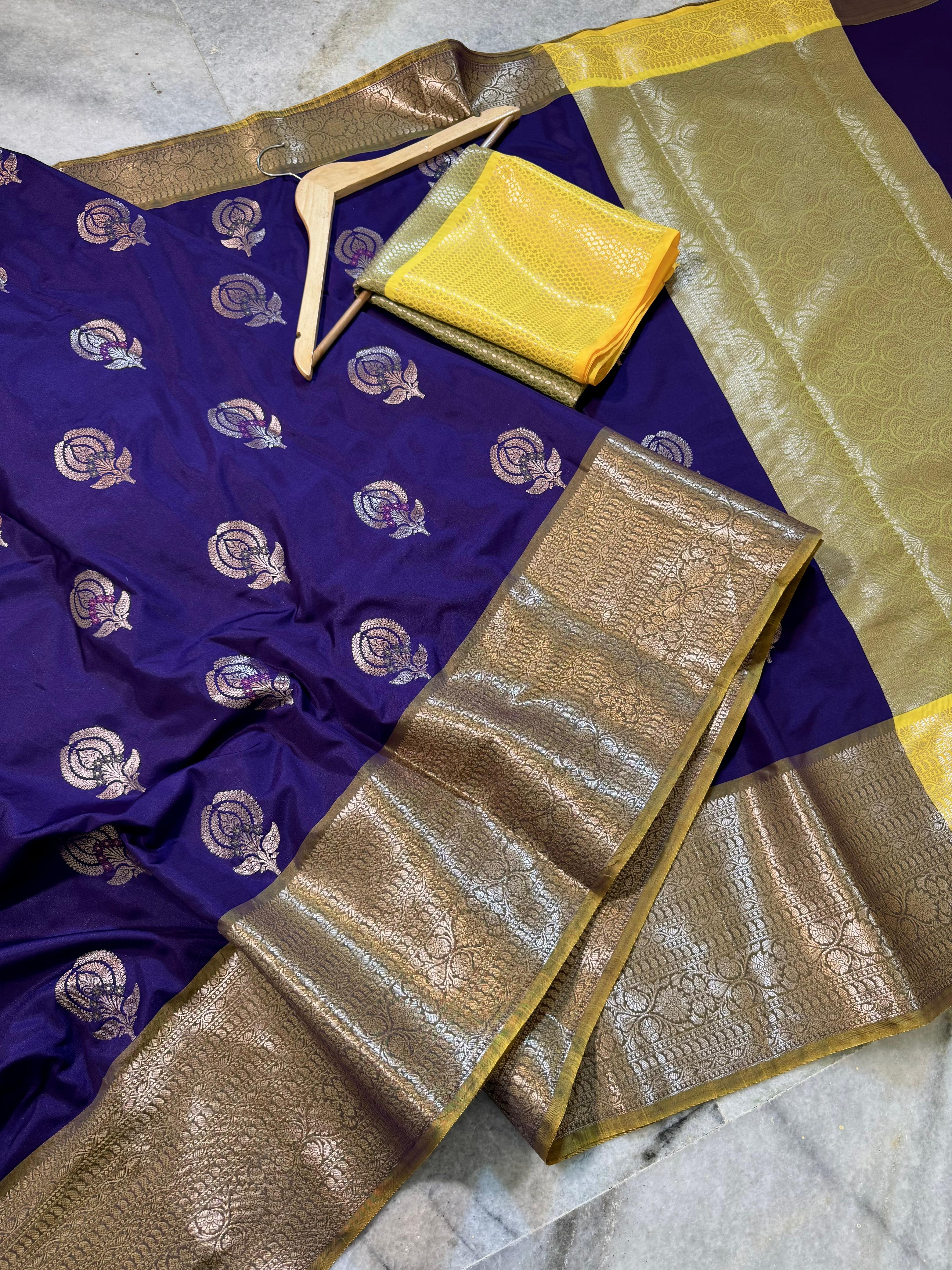 Banarasi Semi Chinya Gadwal Pattu Silk Saree