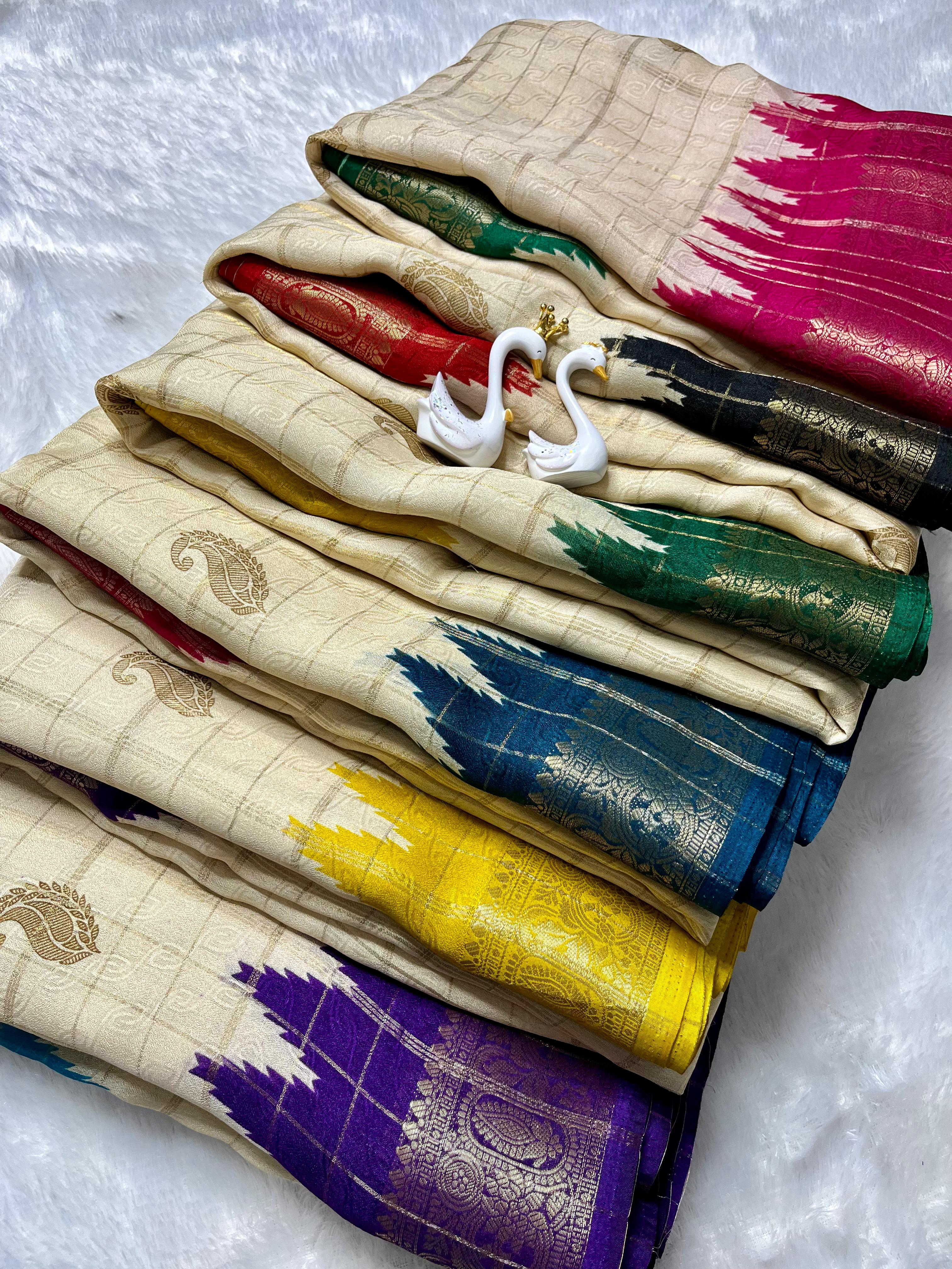 MASSMELLO WEAVING JARI CHEX SAREES