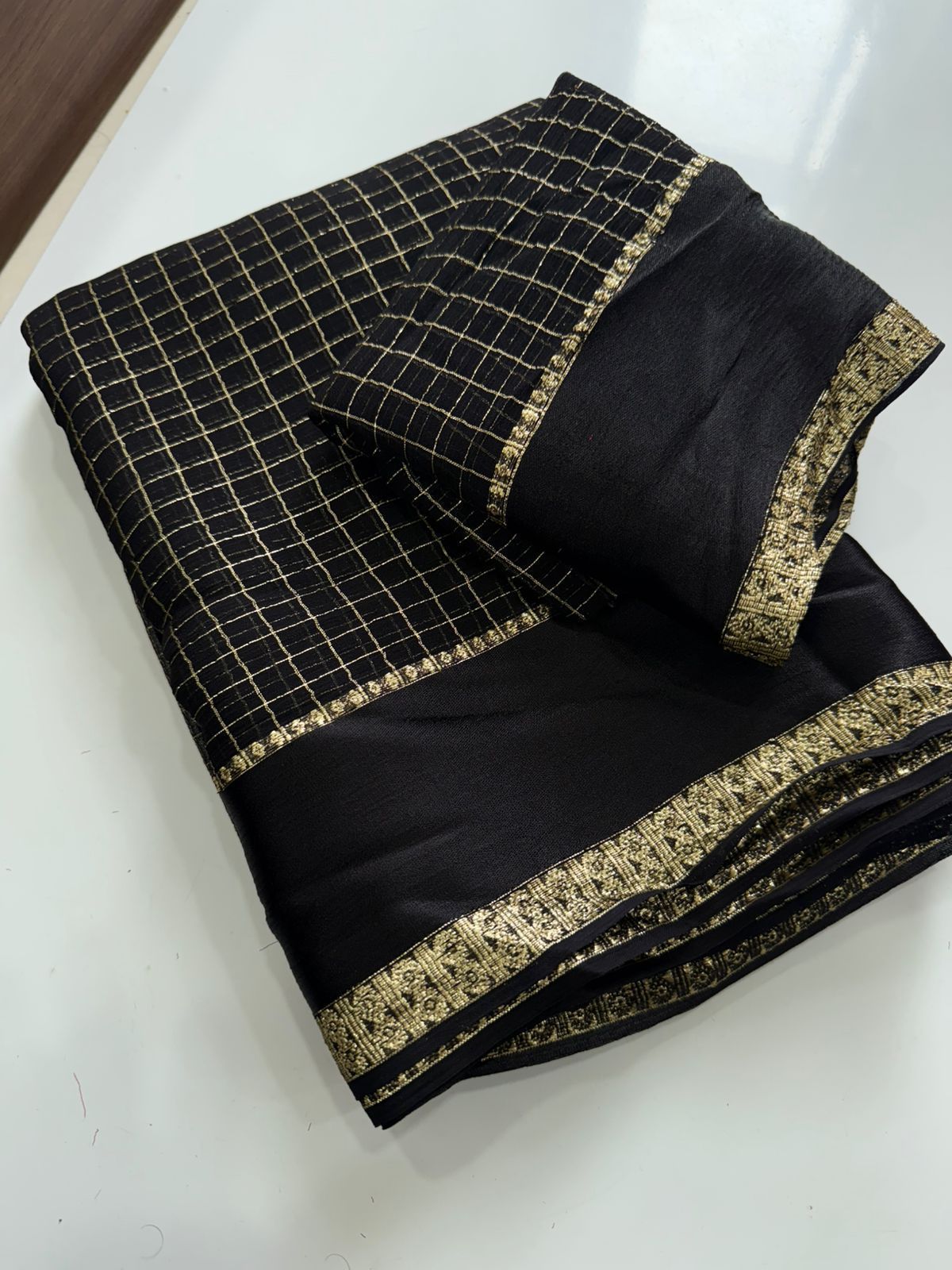 Soft Viscose Georgette Sarees with Running Blouse