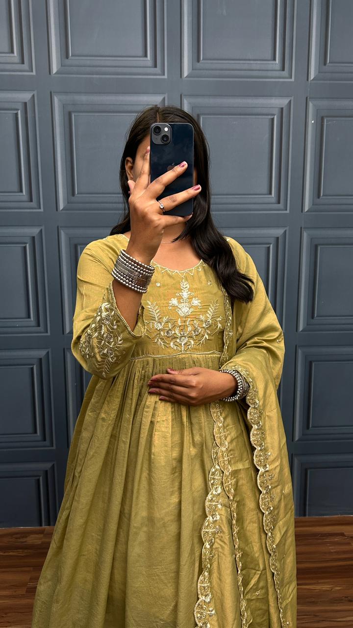 Trending Soft South Tissue Gown