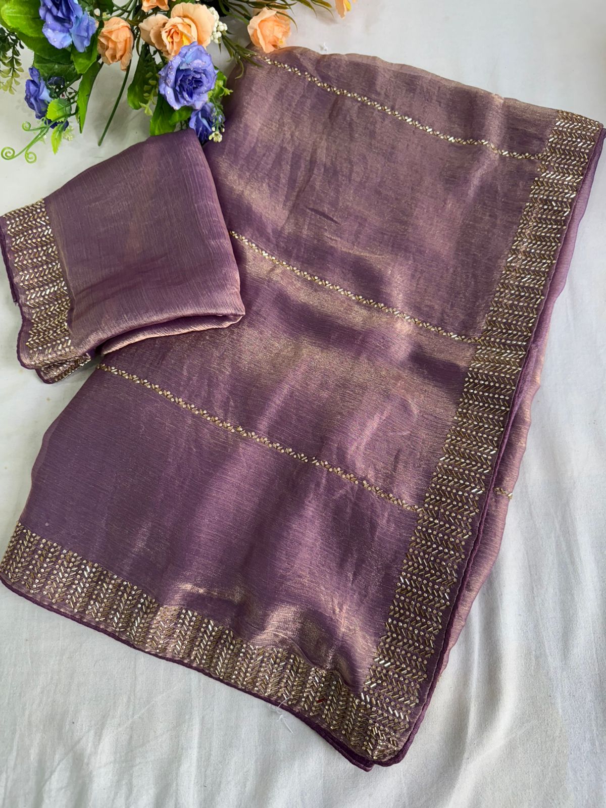 Fendy Chiffon Dual Shad Saree With Jharkhan Work Running Blouse