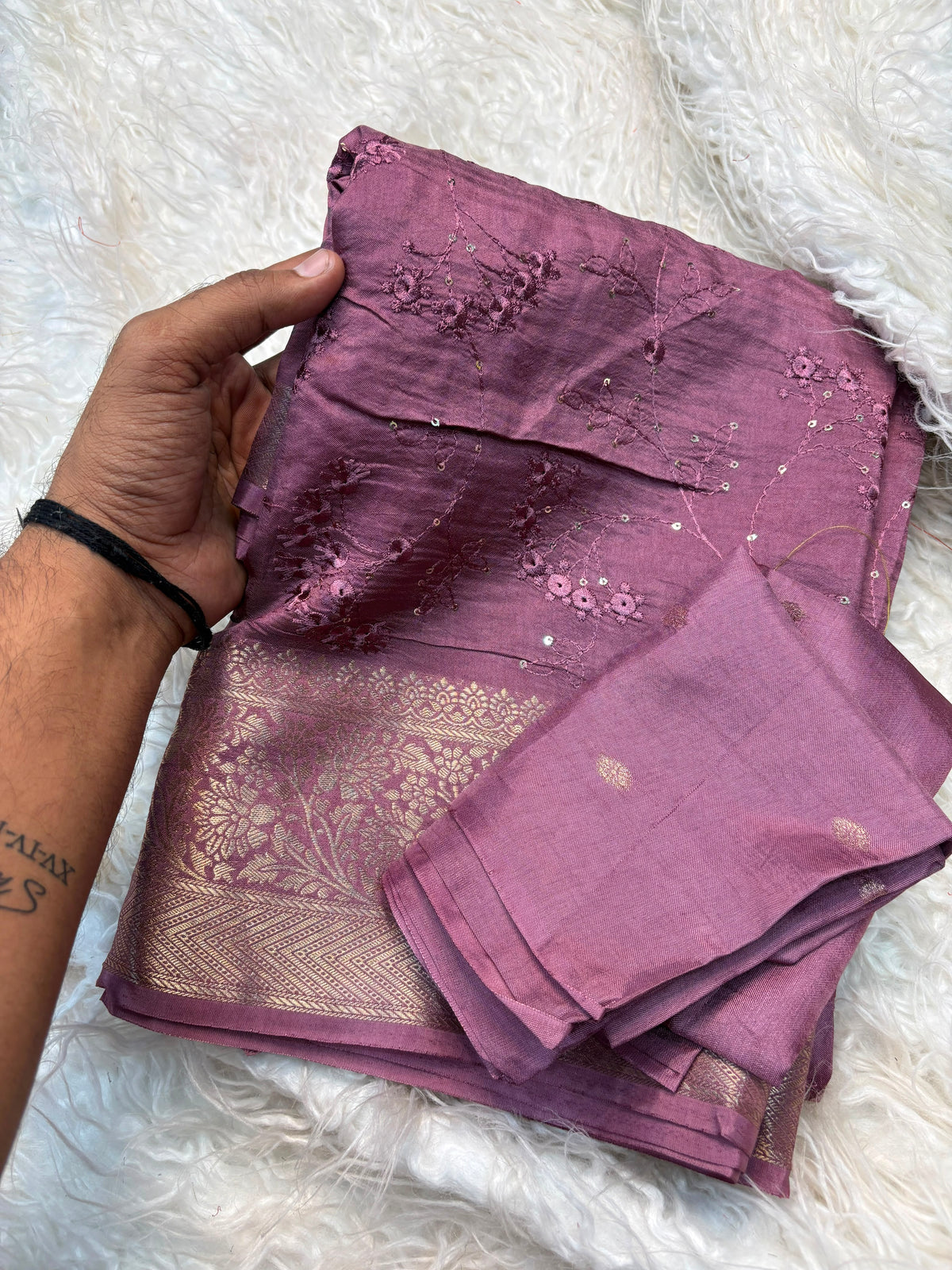 Pure Viscose Russian Dola Saree with Embroidery Thread Work