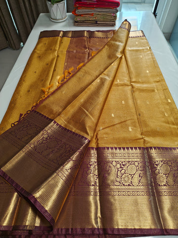 Premium Vintage Saree in Semi Gadwal Checks