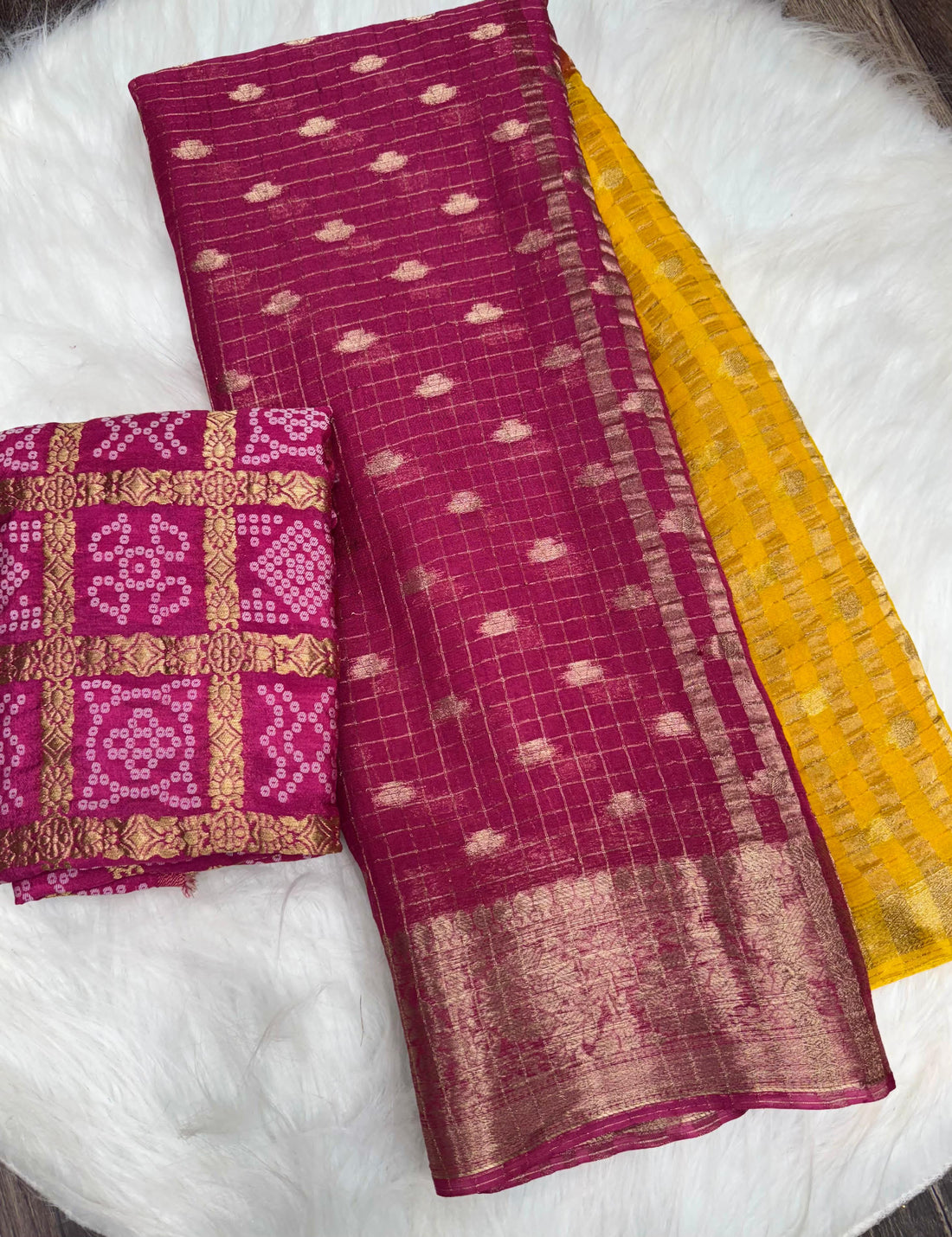 Elegant Viscose Saree with Designer Pallu