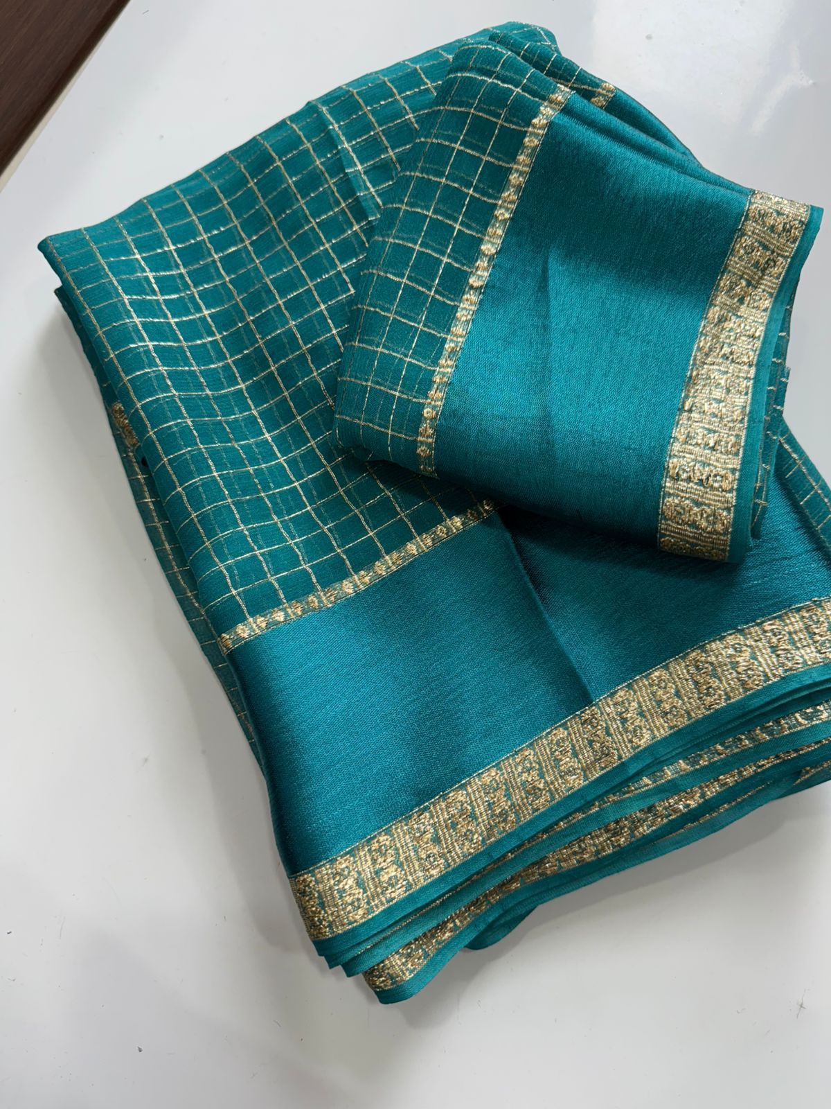 Soft Viscose Georgette Sarees with Running Blouse