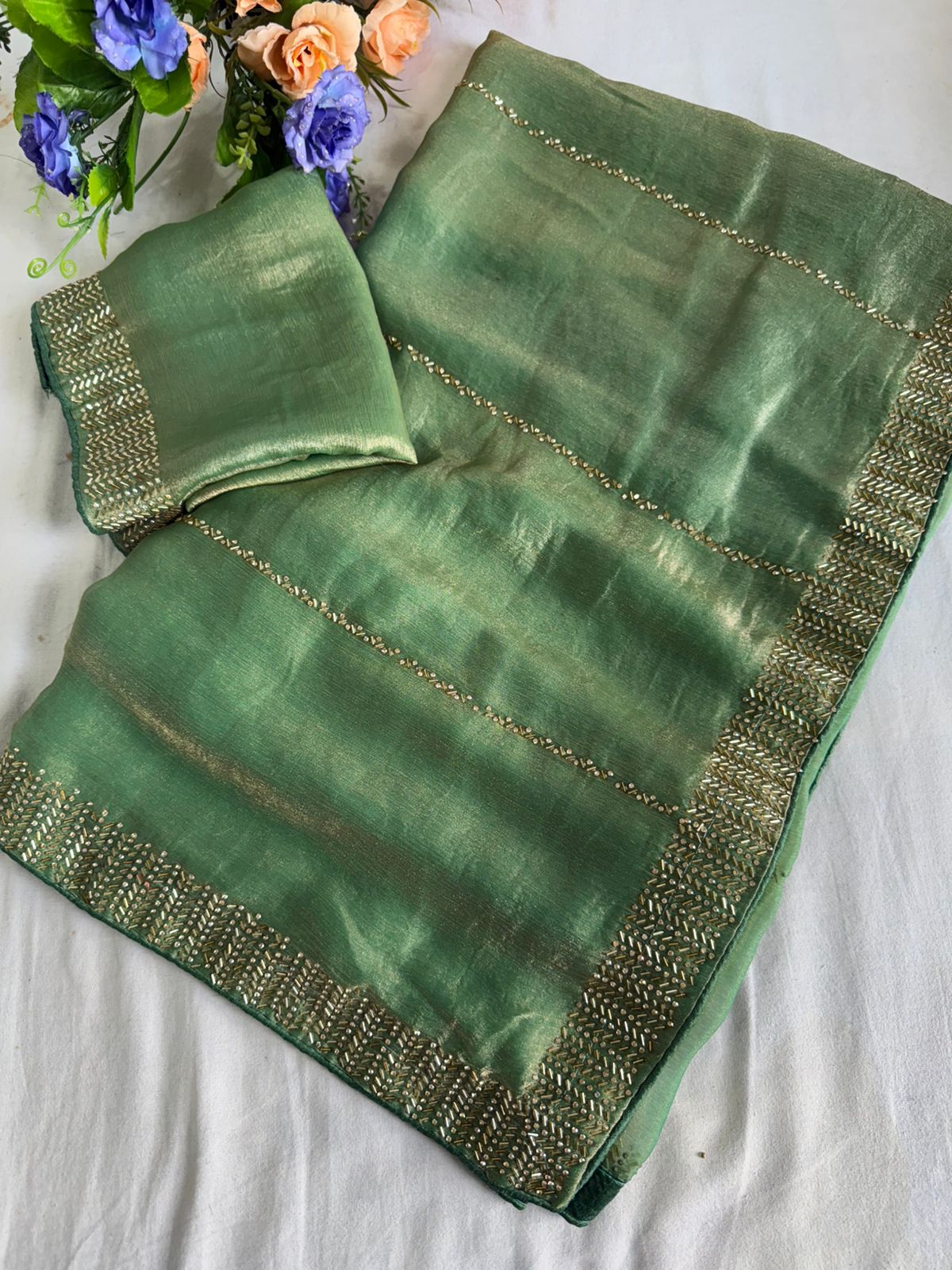 Fendy Chiffon Dual Shad Saree With Jharkhan Work Running Blouse