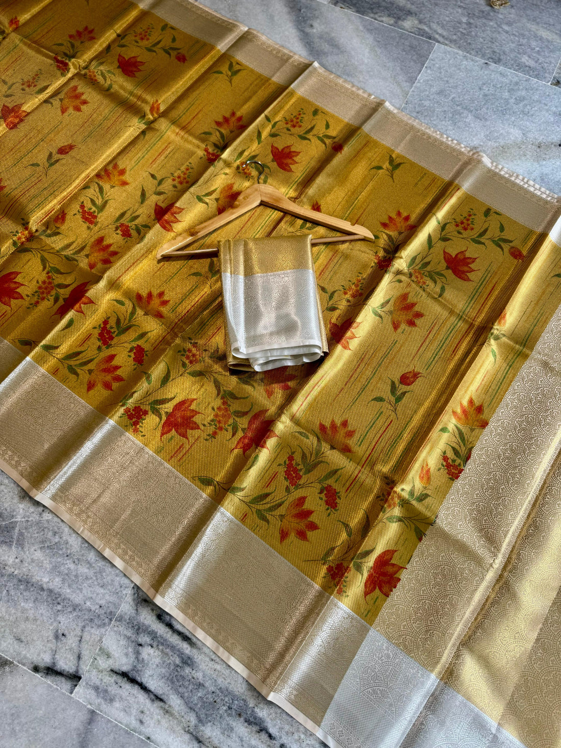 Soft Banarasi Tissue Silk Saree