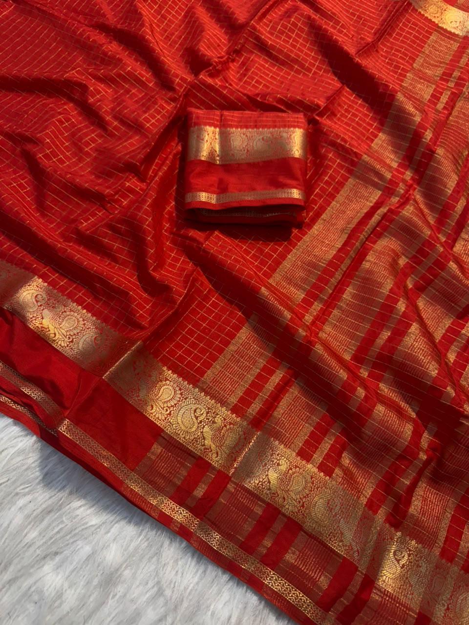 Viscose Chex Sareea with Chit Pallu vintage design coming with running blouse
