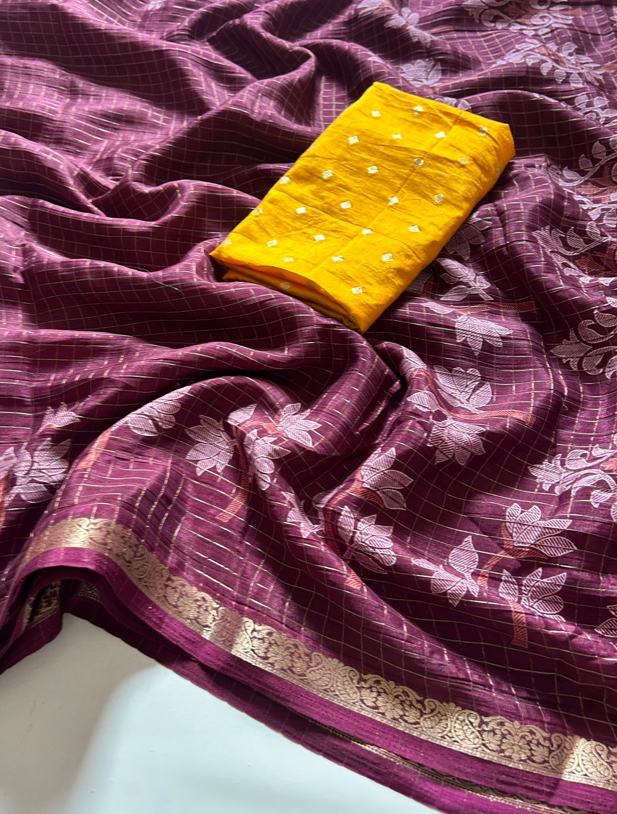 Viscose Georgette Sarees with Contrast Blouse