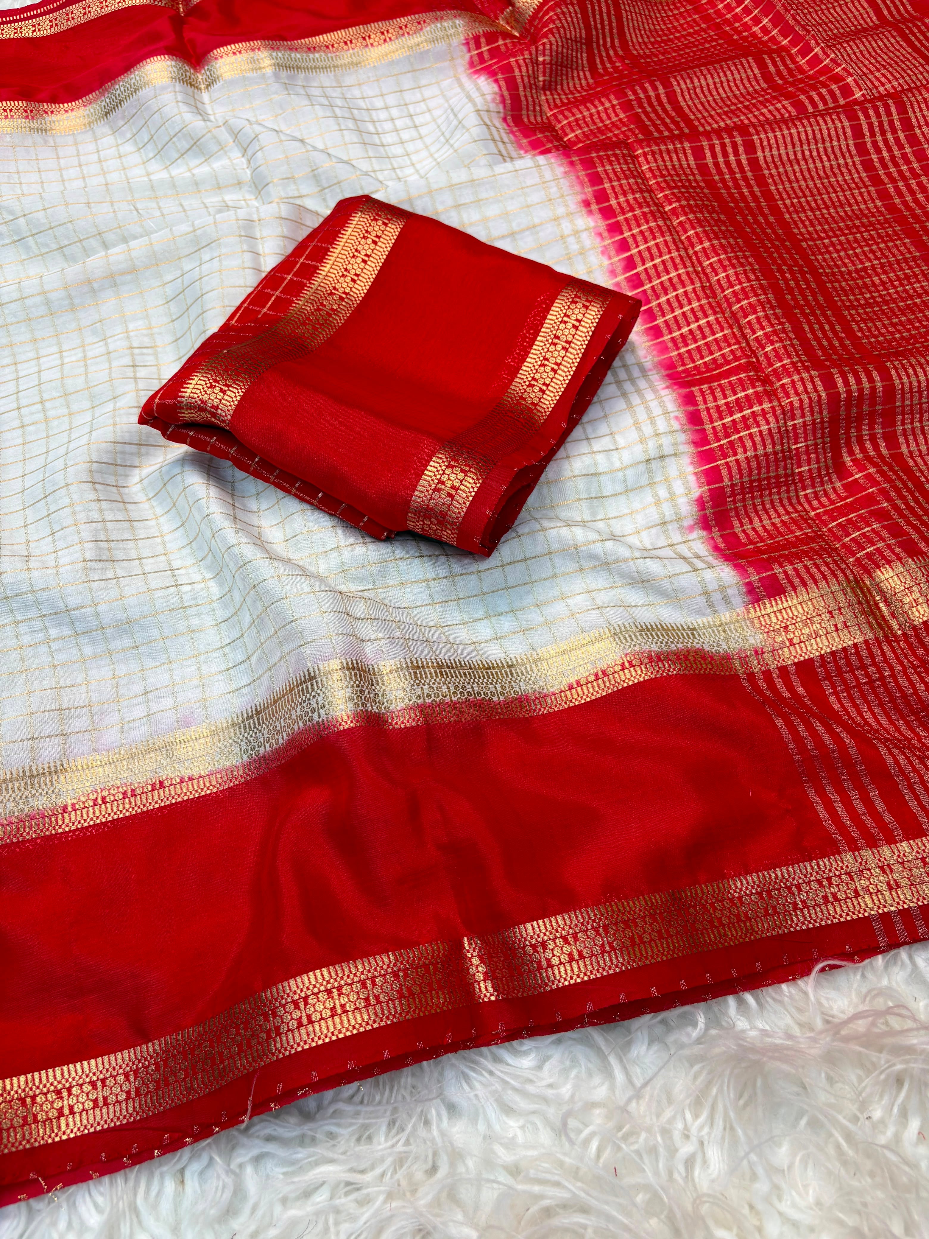 Chinnon Saree with Weaving Chex