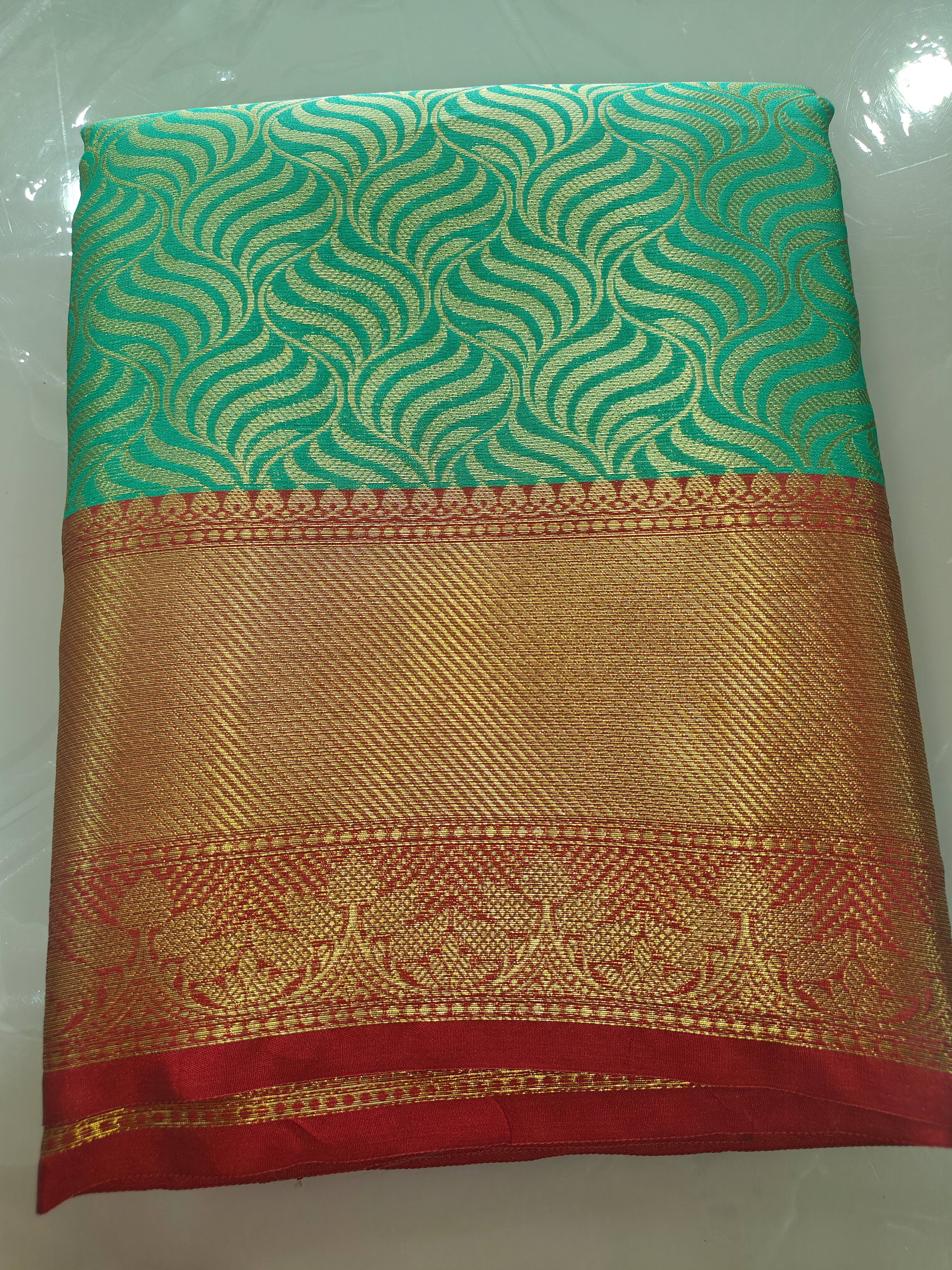 Soft Banarasi Tissue Pattu Silk Saree