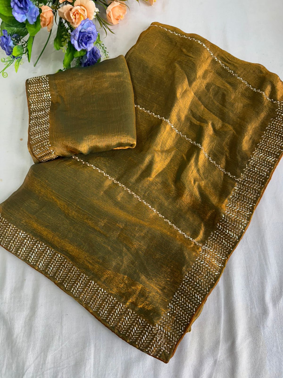 Fendy Chiffon Dual Shad Saree With Jharkhan Work Running Blouse