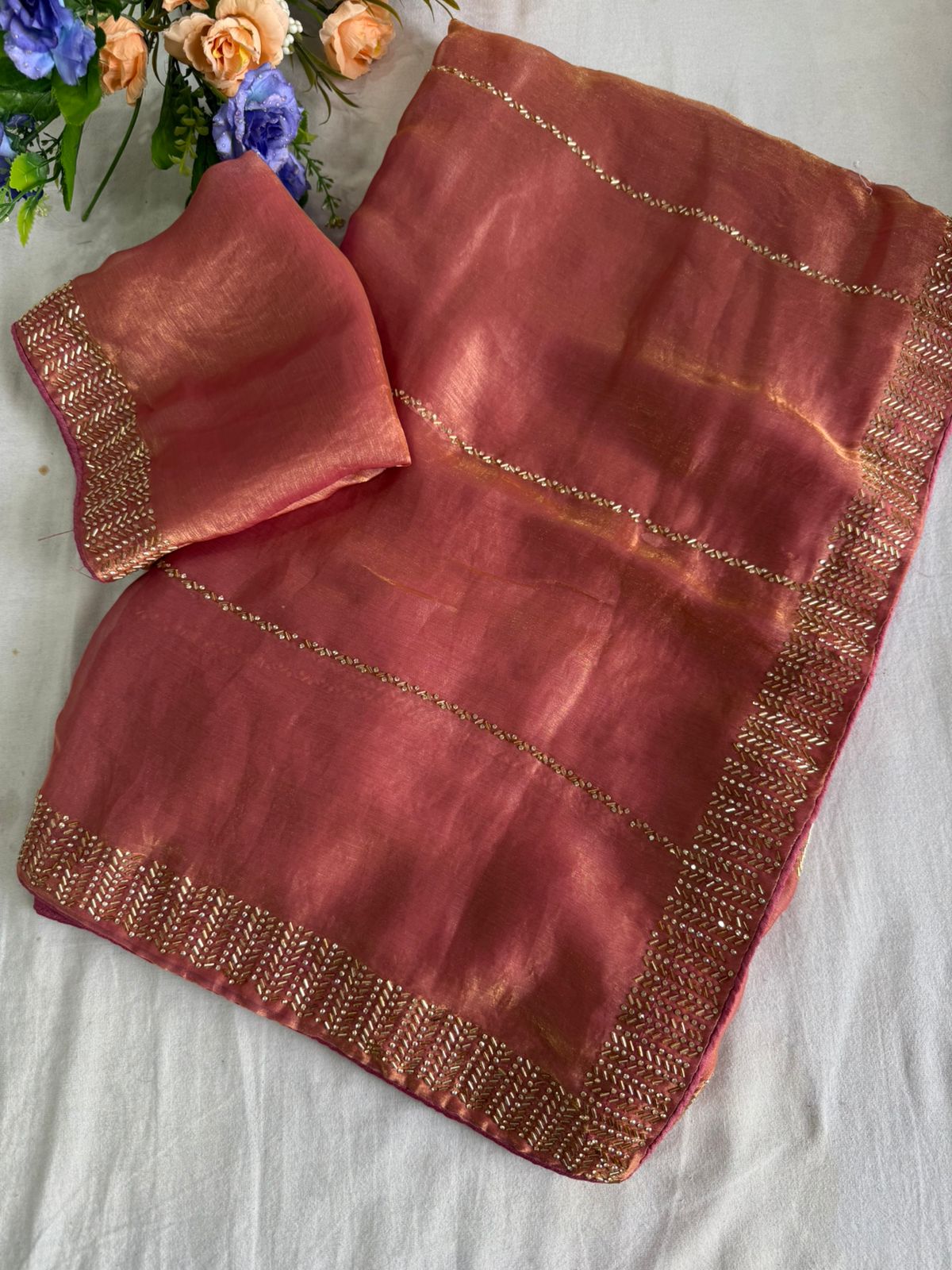 Fendy Chiffon Dual Shad Saree With Jharkhan Work Running Blouse