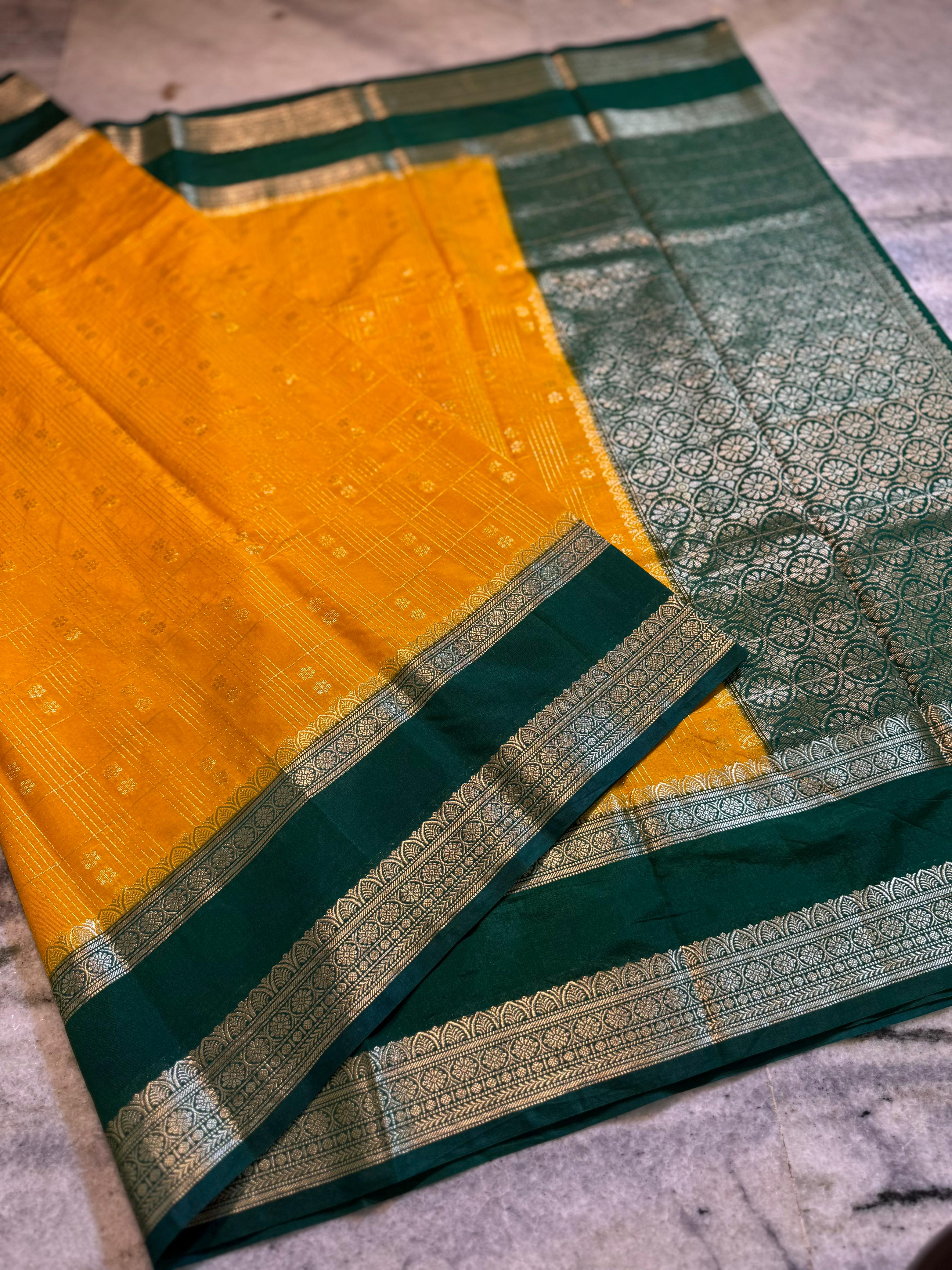 Banarasi Semi Chiniya Pattu sarees