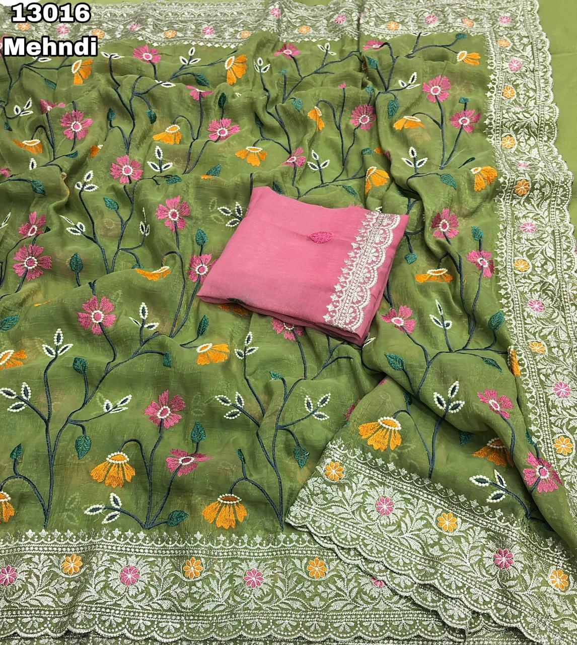 Crunchy Crush Saree with Floral design