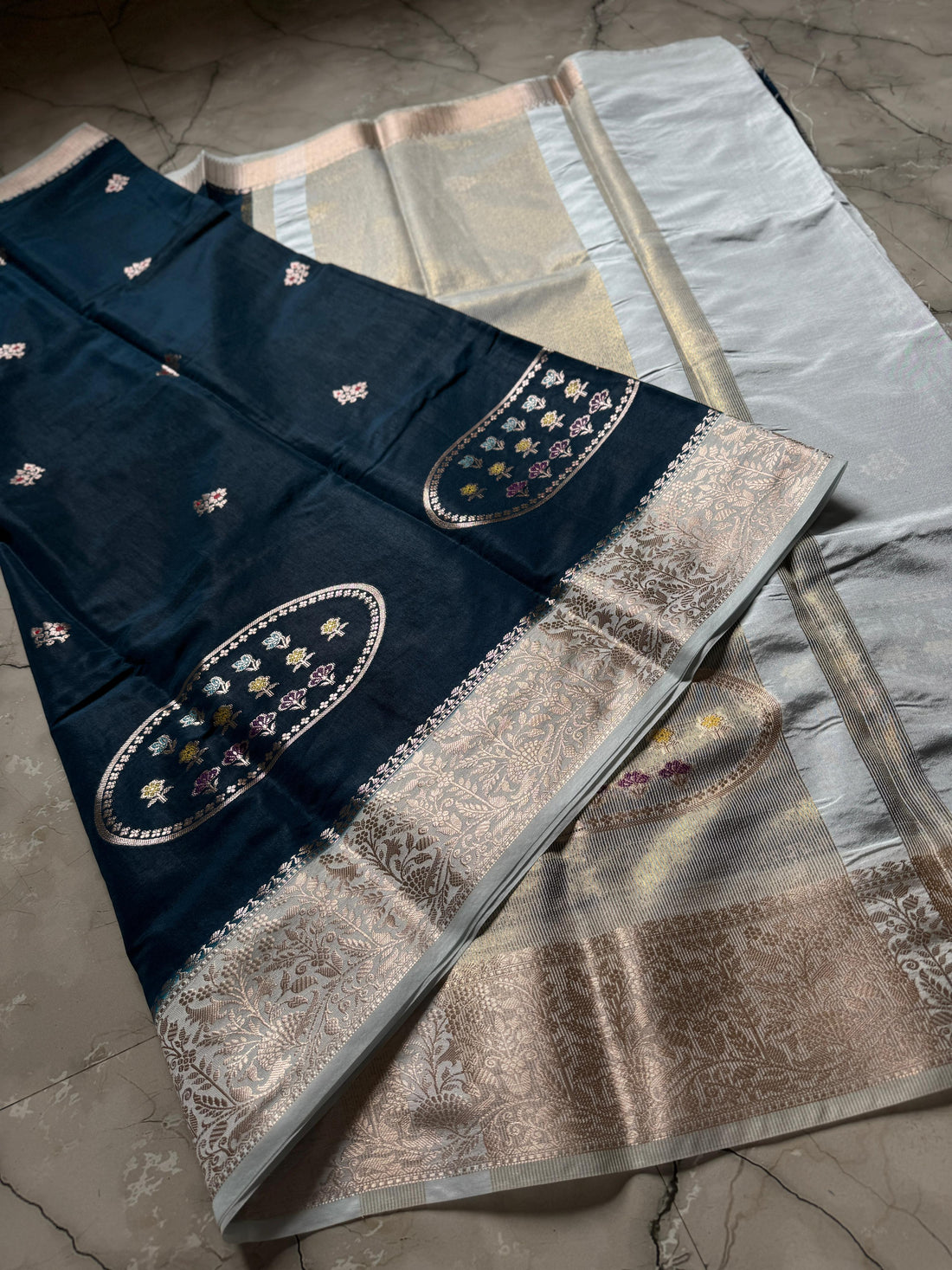 Banarasi Handloom Semi Katan Silk Dyble Fabric Saree