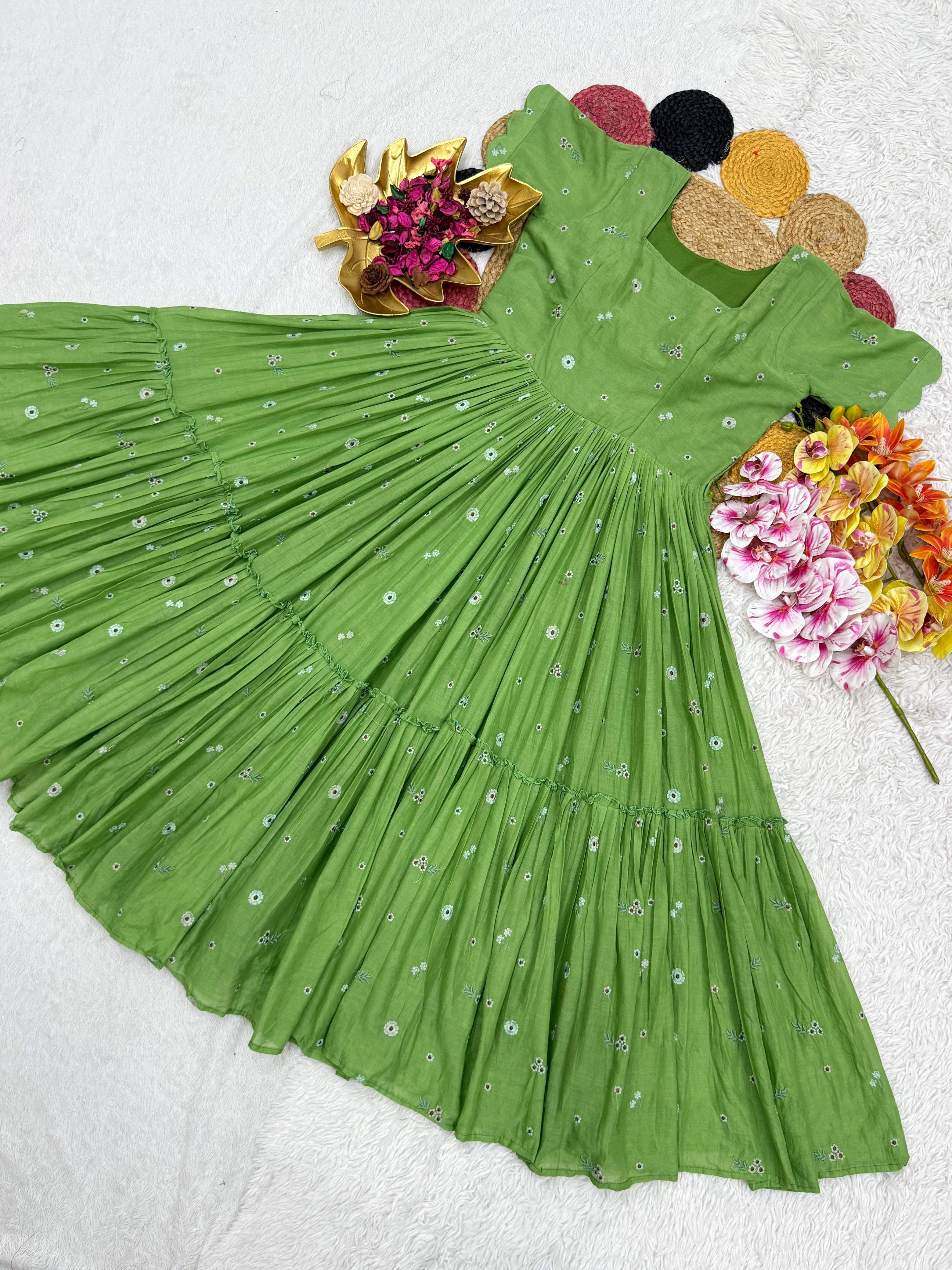Special Mull Chanderi Gown With Floral Thread Weave